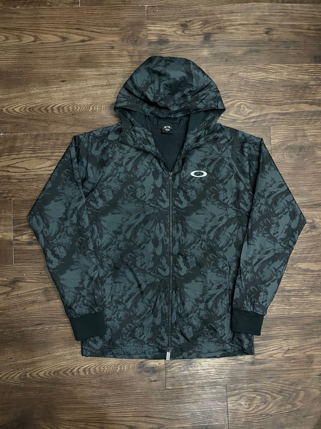 오클리 OAKLEY 고프코어 패턴 바람막이 상품이미지1