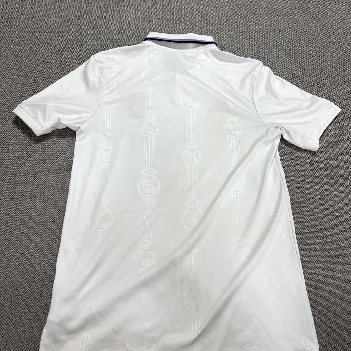 아디다스 레알마드리드 22-23 유니폼(S) 상품이미지7