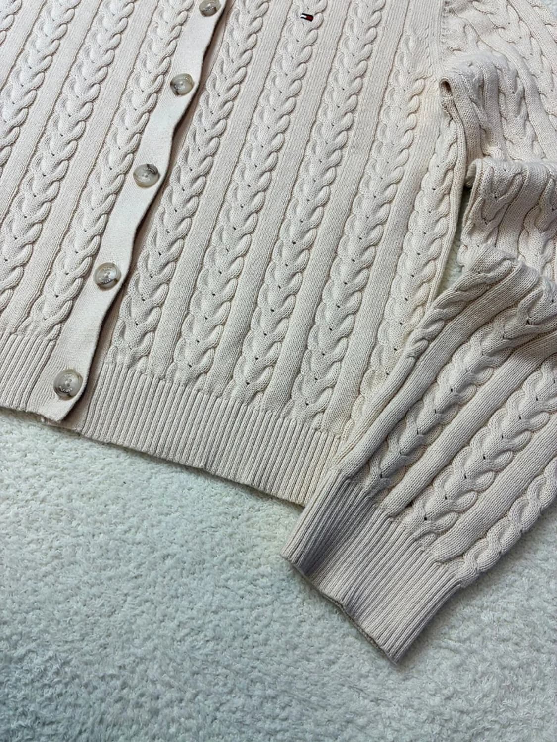 타미힐피거 크롭 꽈배기 니트 가디건 PN5841 상품이미지4