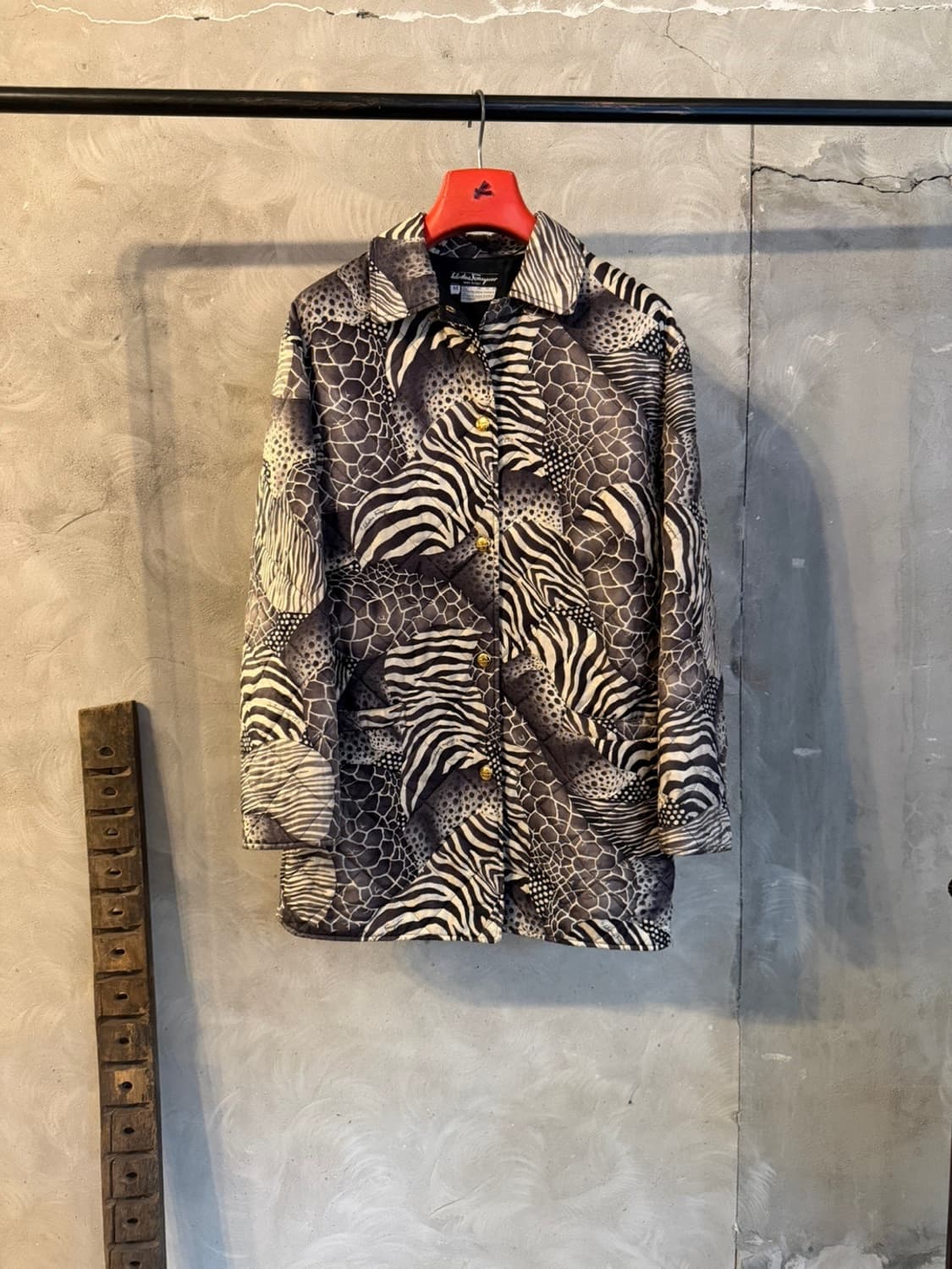 살바토레 페라가모 퀼팅 자켓 66~77 상품이미지7