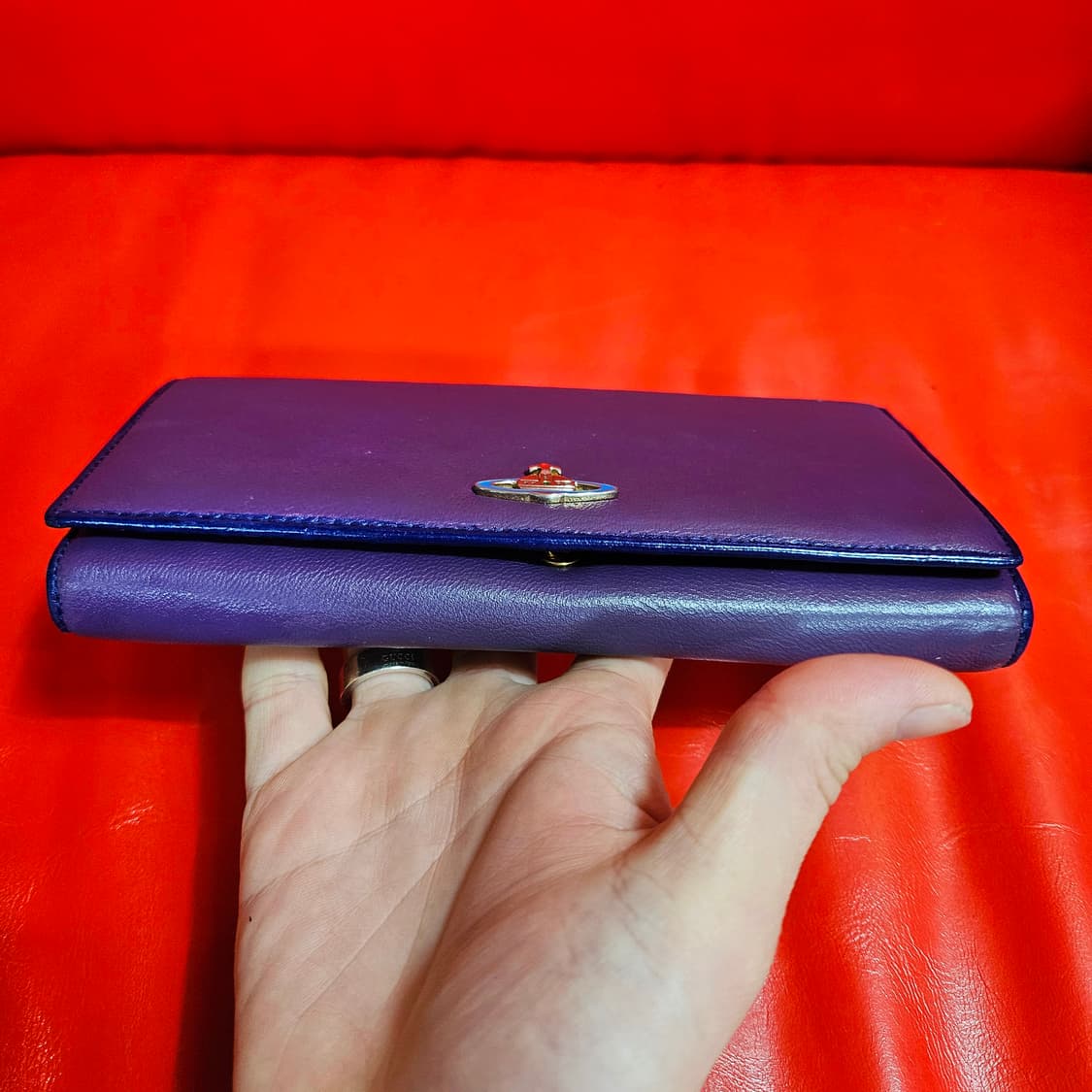 비비안웨스트우드 사이드라인 배색 커스텀 가죽 장지갑 상품이미지7