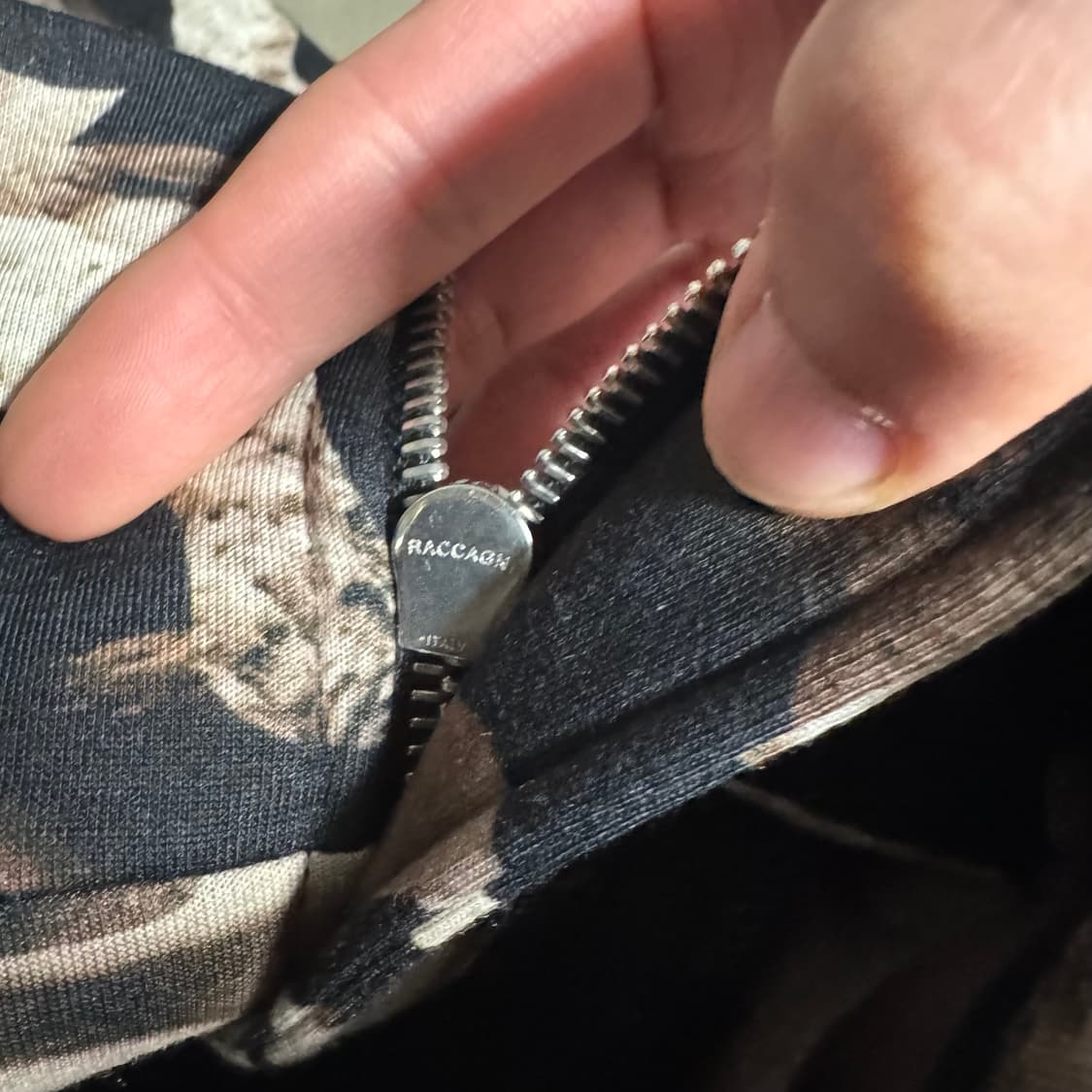 닐바렛 패턴 스웻셔츠 상품이미지5