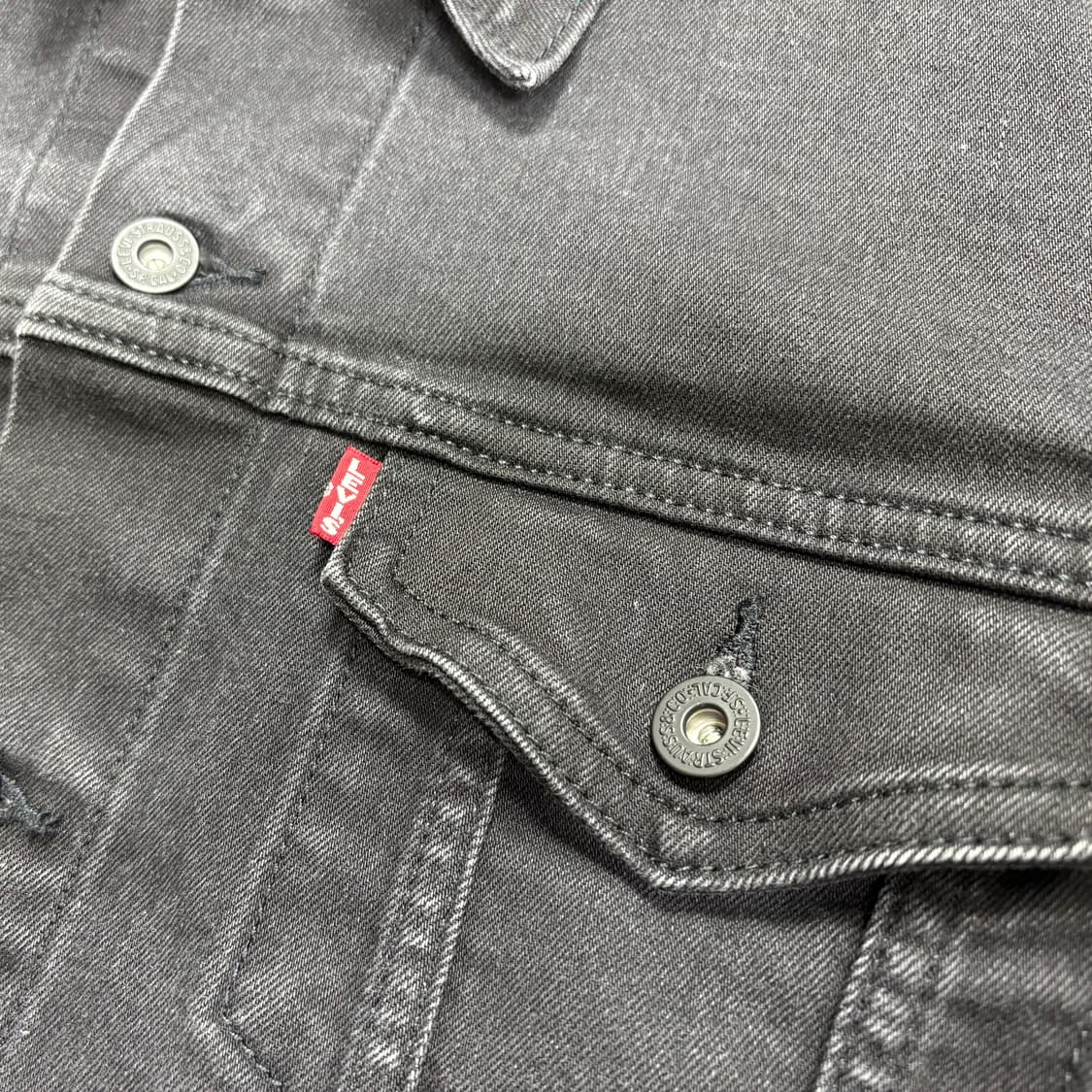 리바이스 / 블랙 데님자켓 / M사이즈 (95~100) 상품이미지4
