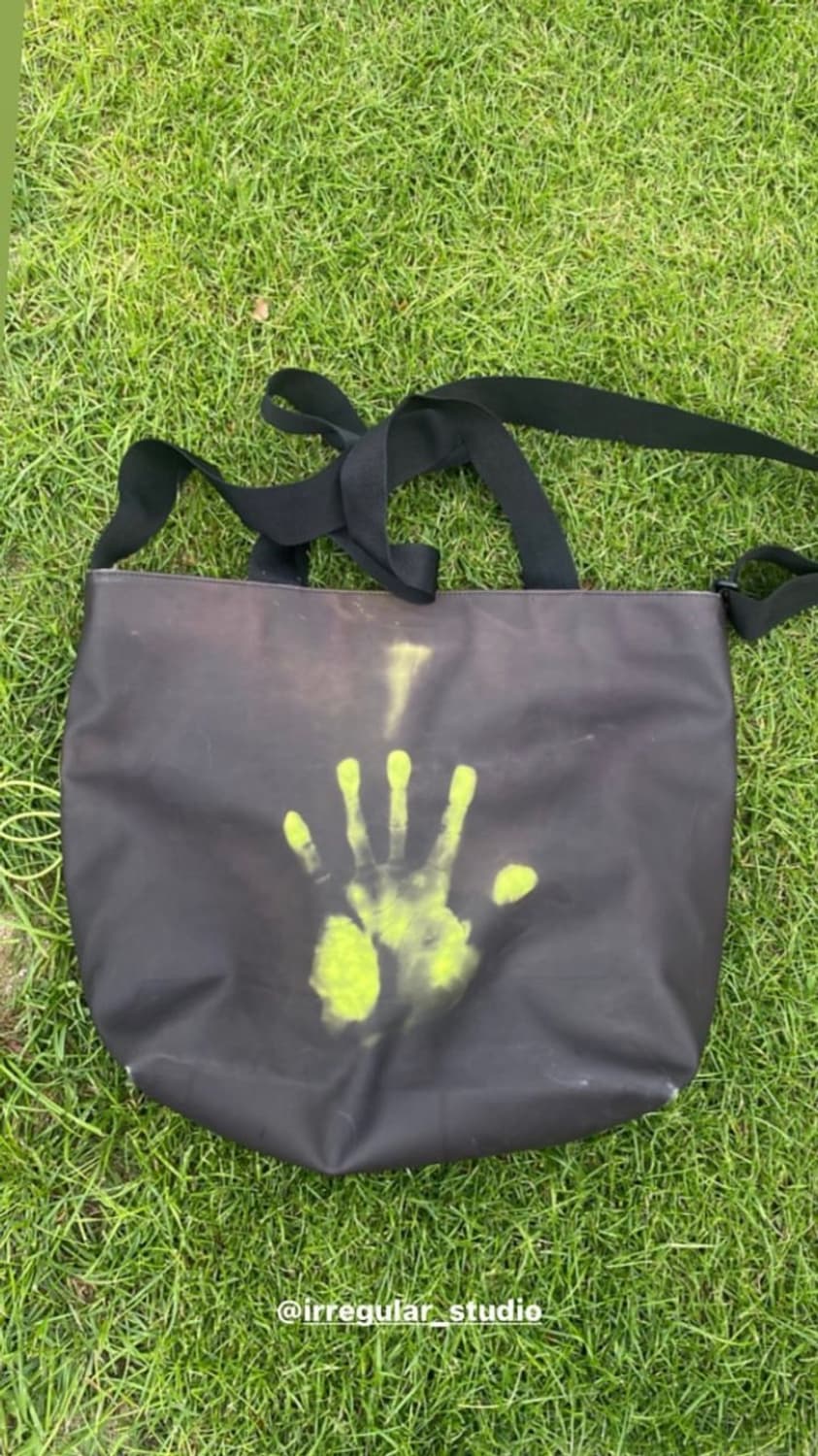 IRREGULAR STUDIO / THERMOCHROMIC POUCH 상품이미지3