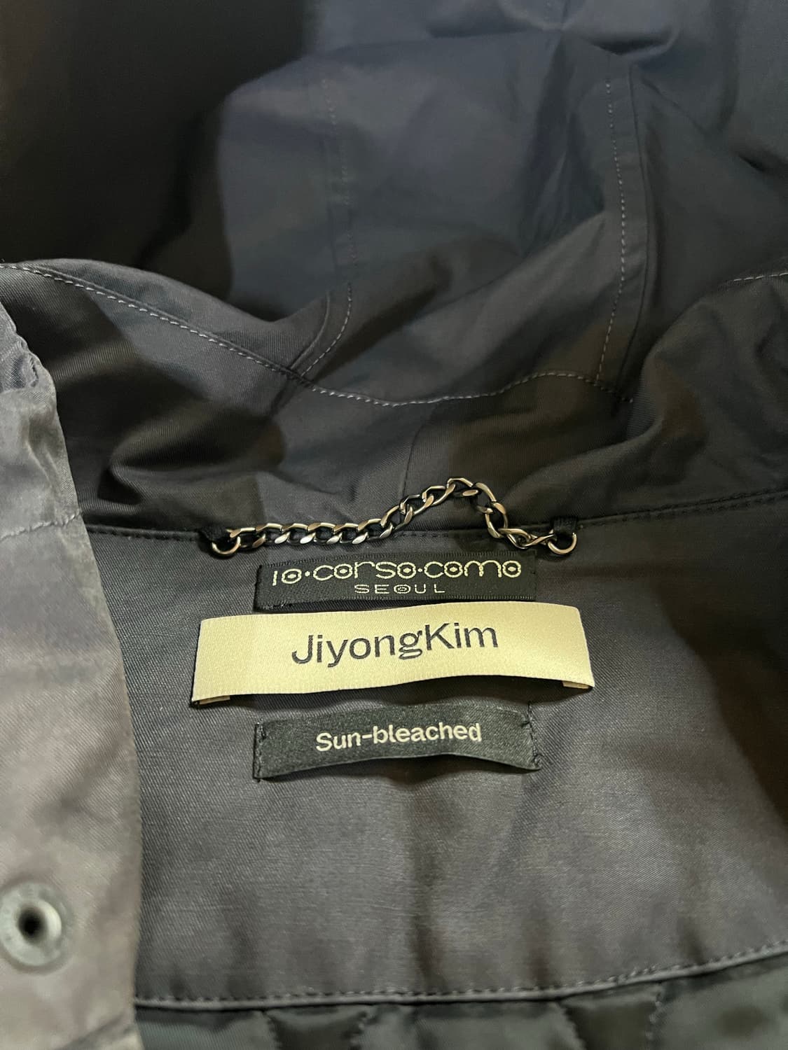 지용킴 썬블리치 드레이프 봄버 패딩 상품이미지7