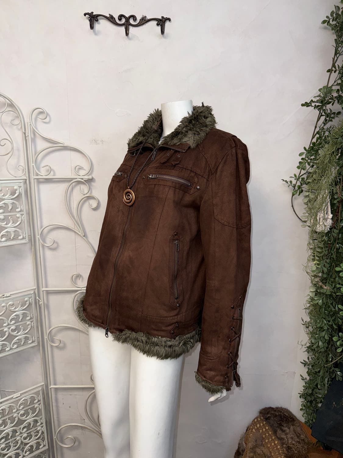 Brown double buckle laceup grunge 무스탕 상품이미지6