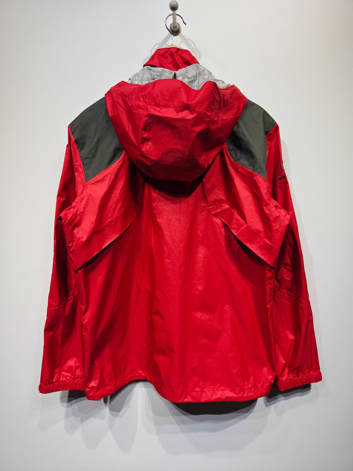 코오롱스포츠 남성 나일론 레드 바람막이_105 상품이미지3