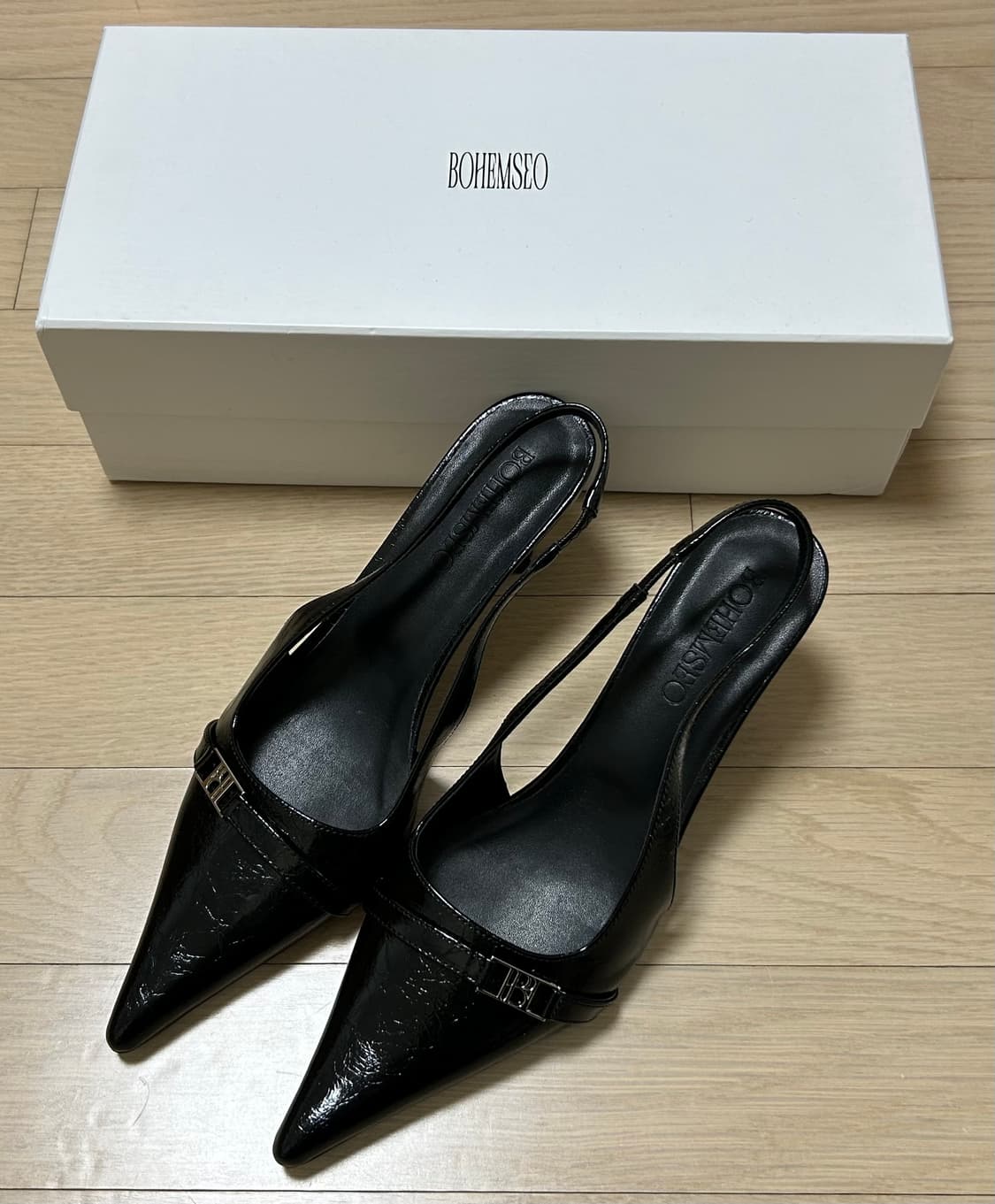 보헤미안서울 23 메탈 라벨 슬링백 245 상품이미지2