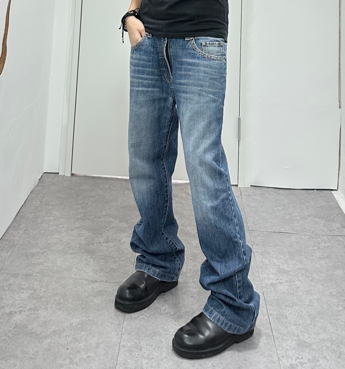 Vintage pocket embroidery jeans 상품이미지1