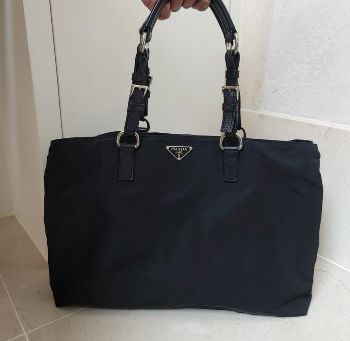 프라다 포코노 숄더백 블랙 상품이미지2