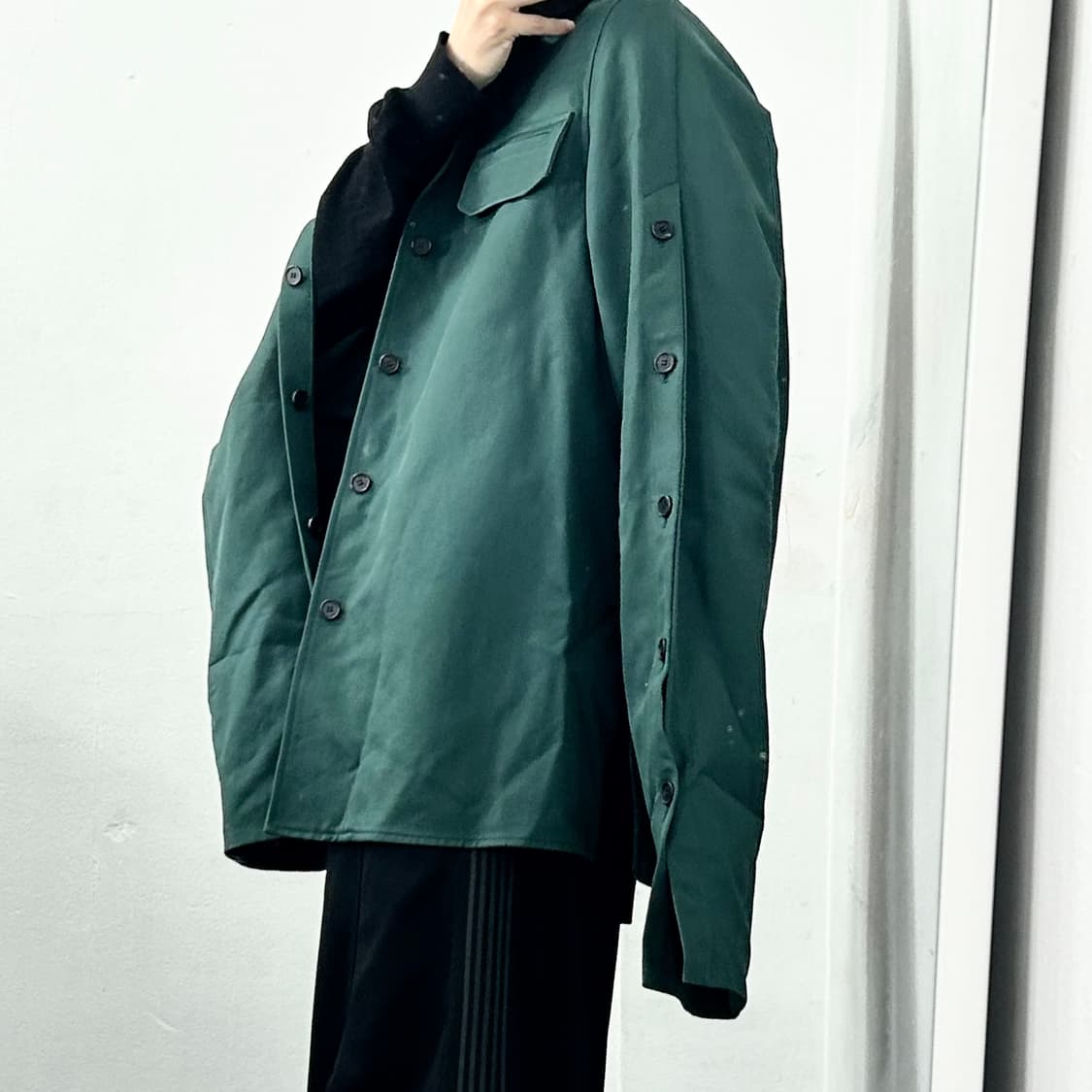 우영미 사이드스냅 턴업 자켓 상품이미지2