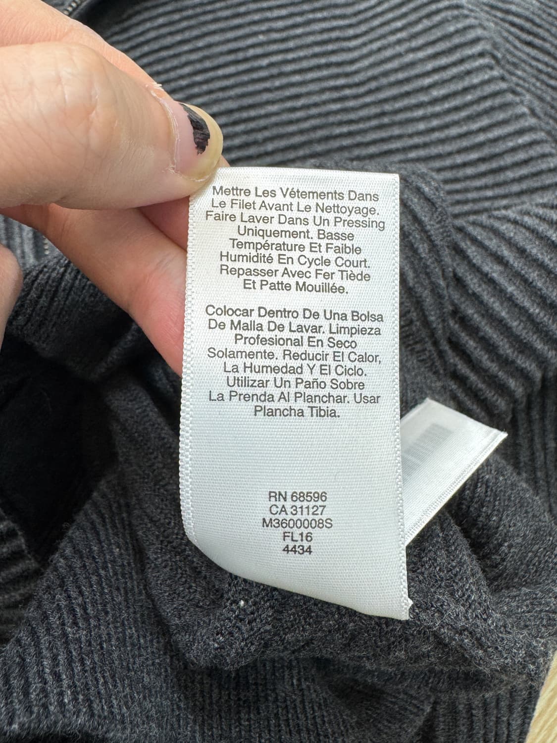 DKNY 리브드 패널 니트 집업 상품이미지8