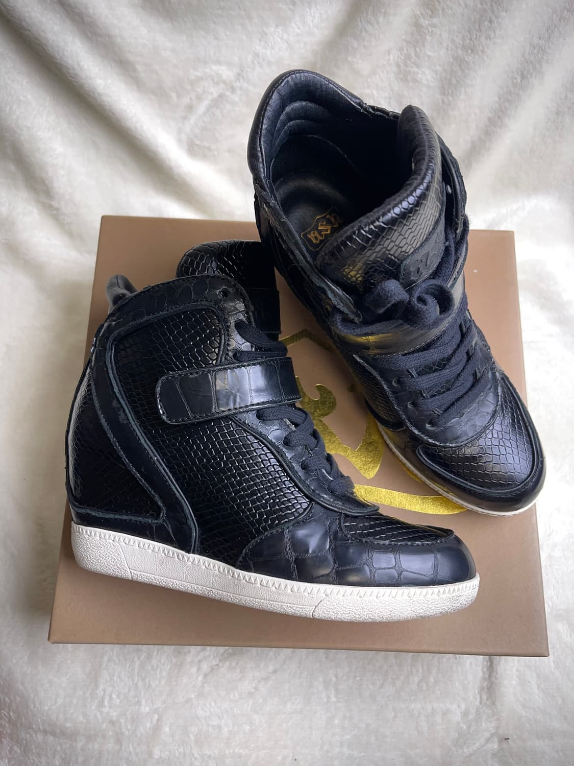 [37] 아쉬 레더 하이탑 웨지 스니커즈 || 235-240 (박스✅) 상품이미지1