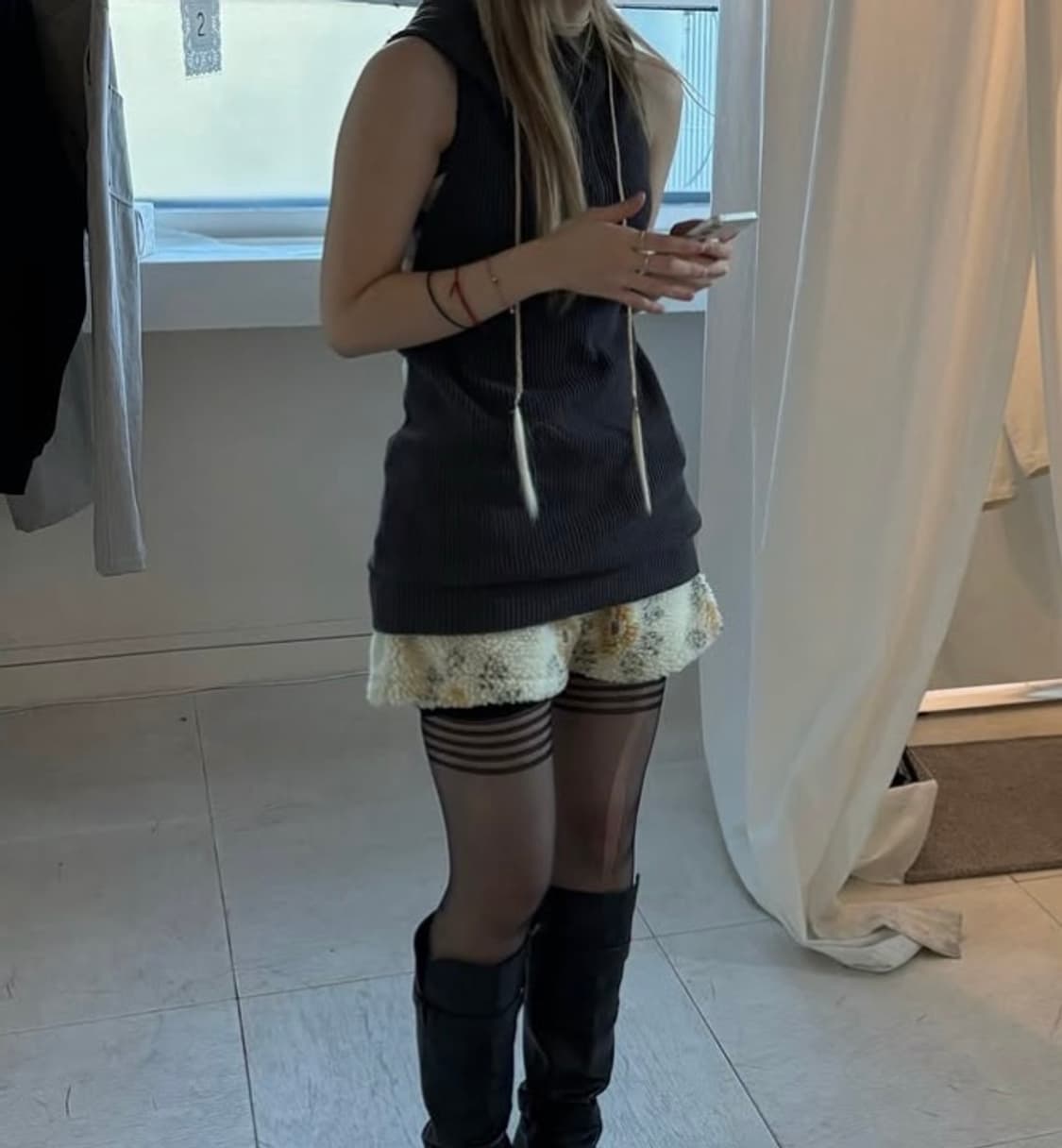 샵페어리 waffle halter neck hoodie 챠콜 상품이미지2