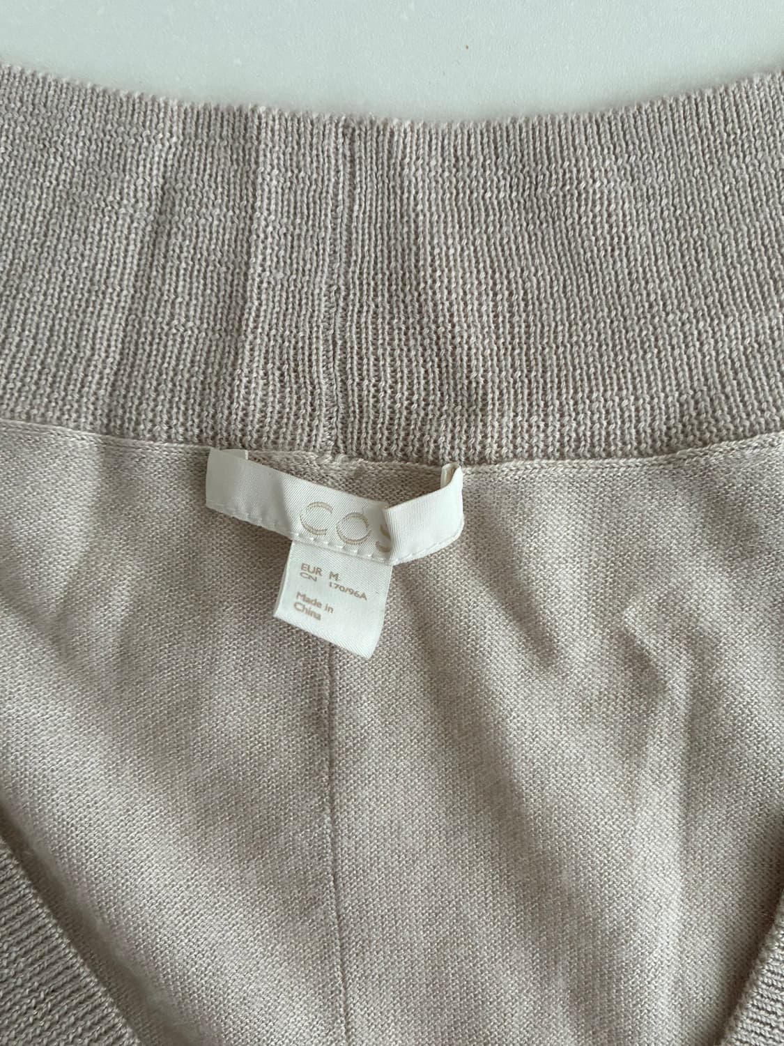 M) 코스 COS 캐시미어 100 브이넥 니트 베이 상품이미지4