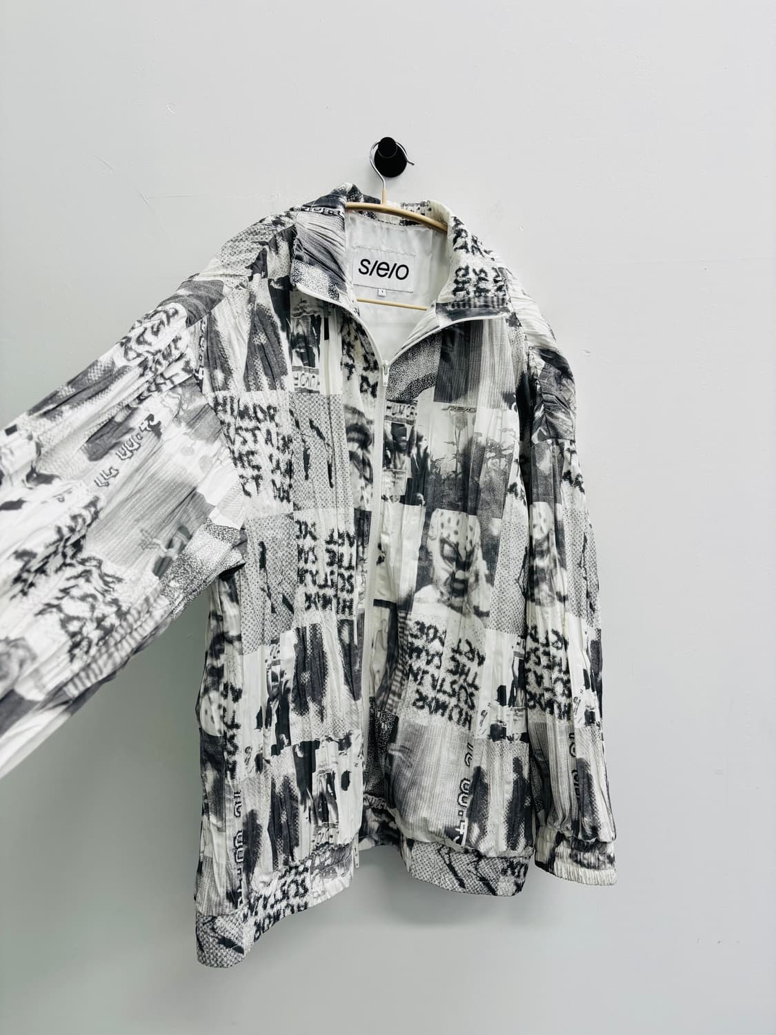 에스이오(s/e/o) 그래픽 콜라주 윈드브레이커 자켓 상품이미지5