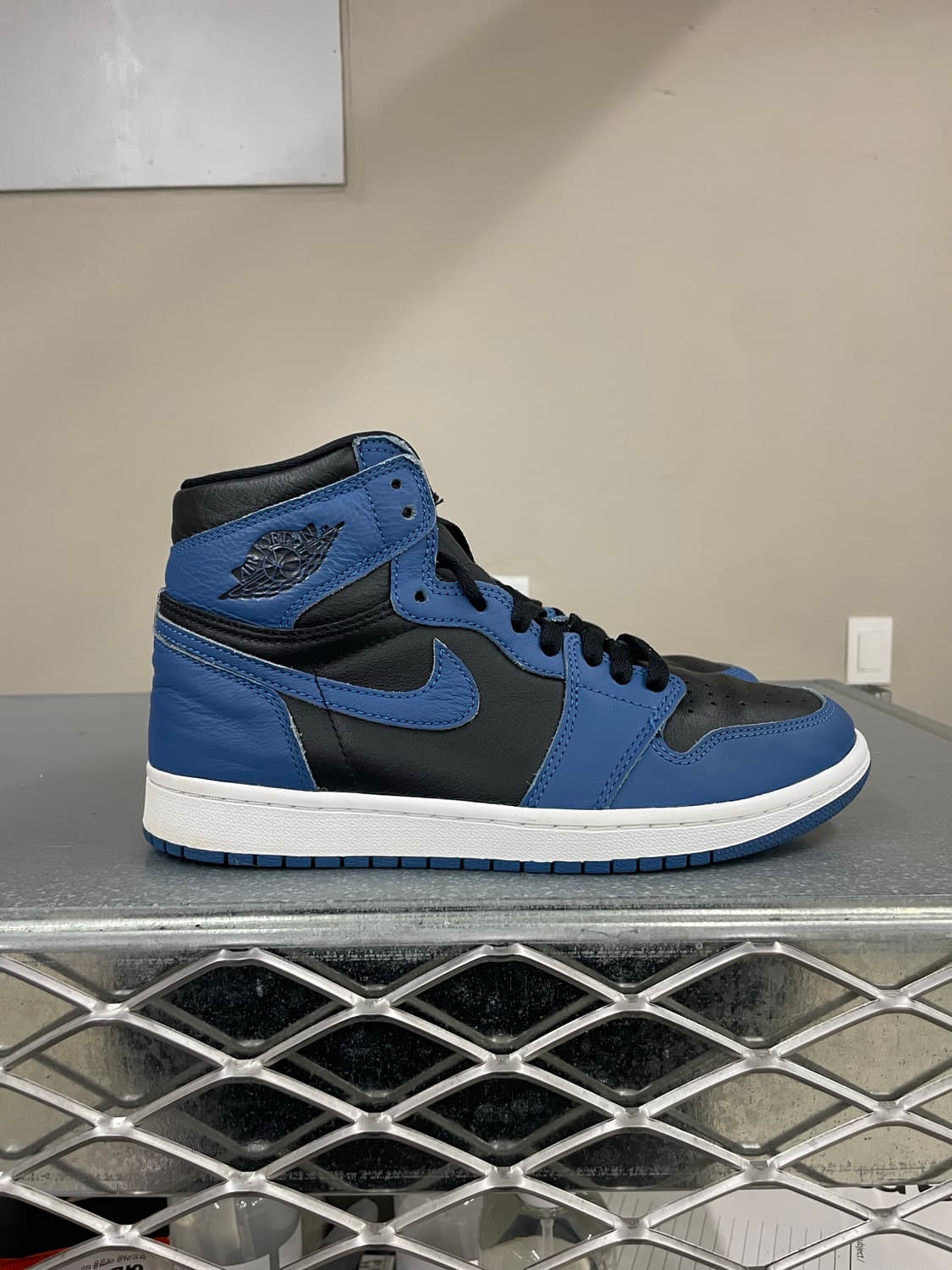 나이키 에어조던1 레트로 하이 다크 마리나 블루 255 상품이미지4