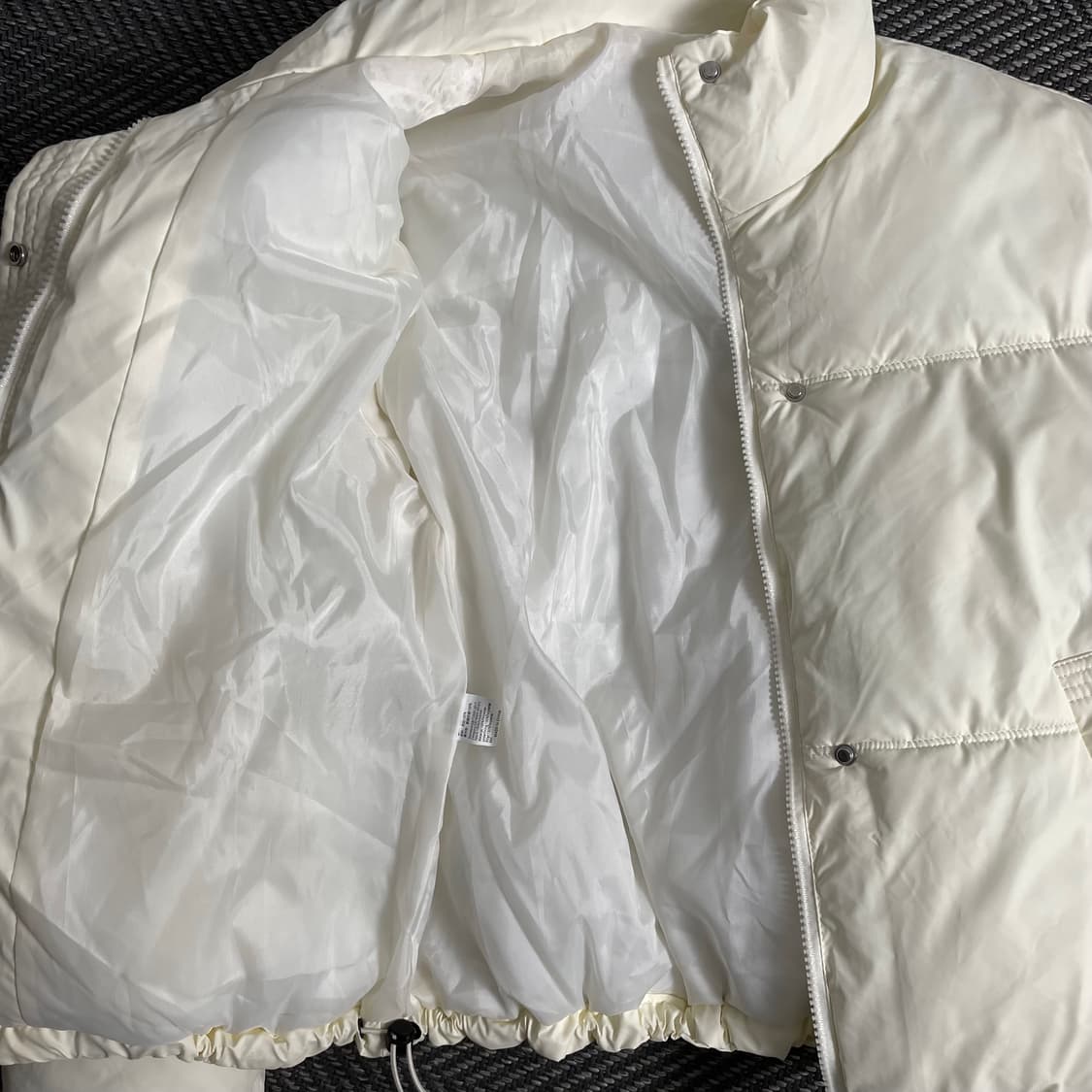 빈티지 우먼스 글로시 크롭 패딩 화이트y 3113 상품이미지5