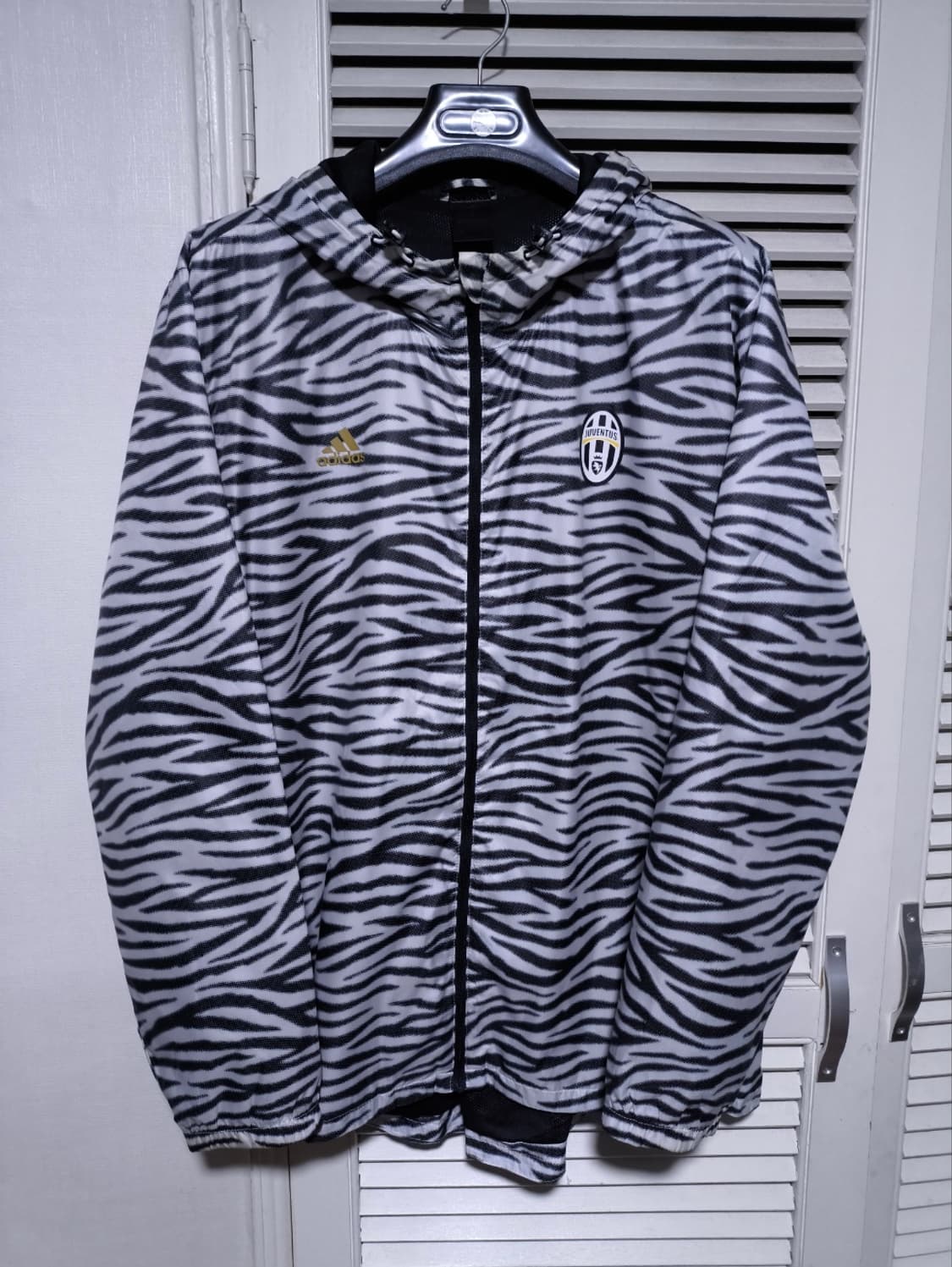 2XL 아디다스 유벤투스 16-17 바람막이 상품이미지1