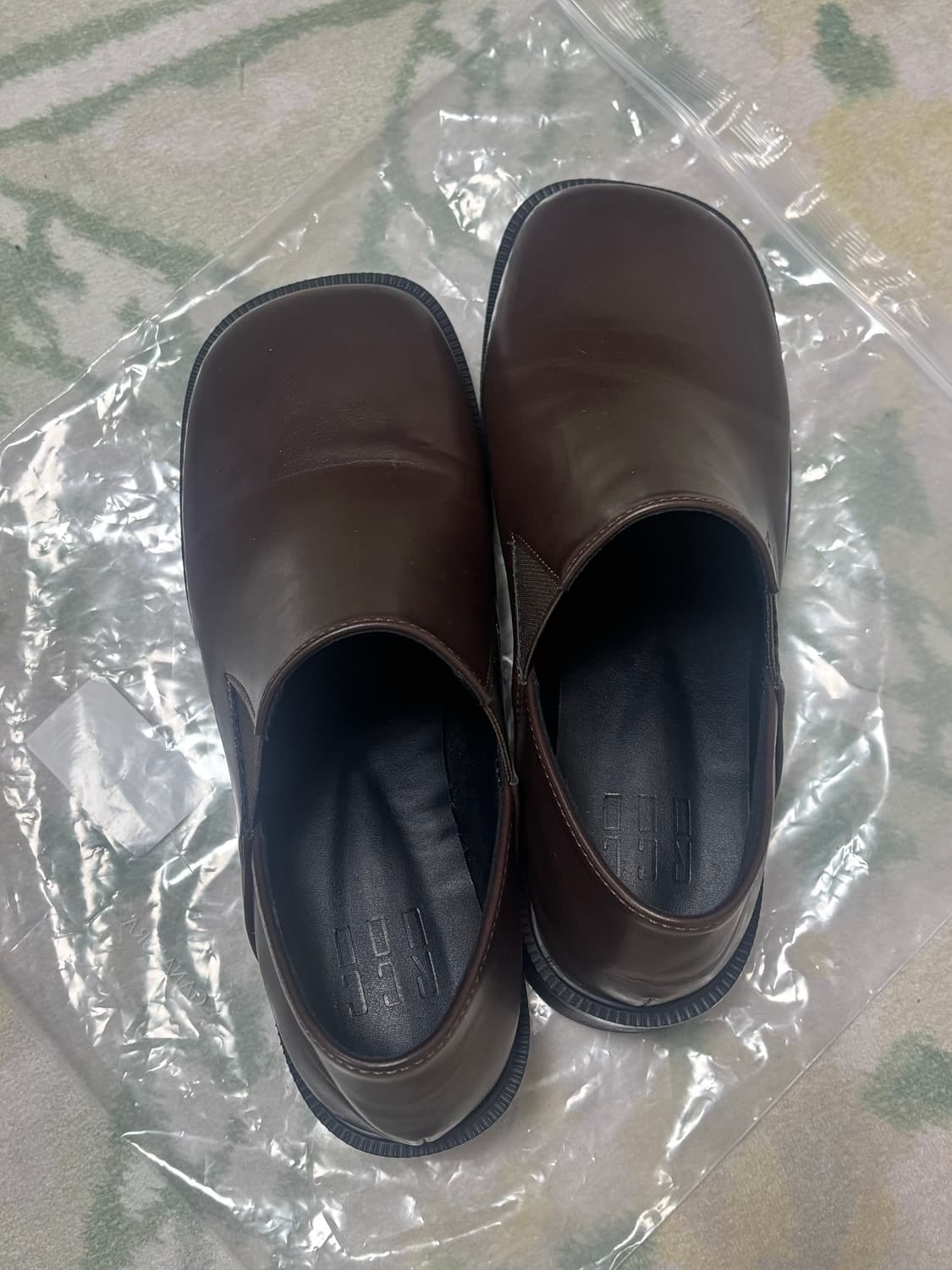 98도씨 더비 절개 라운딩 로퍼 브라운 240 상품이미지4