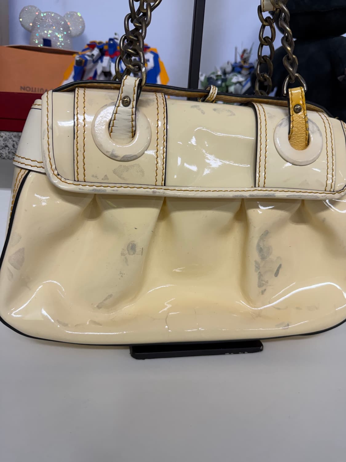 정품) 펜디 FF 버클 아이보리 숄더백 토트백 상품이미지4