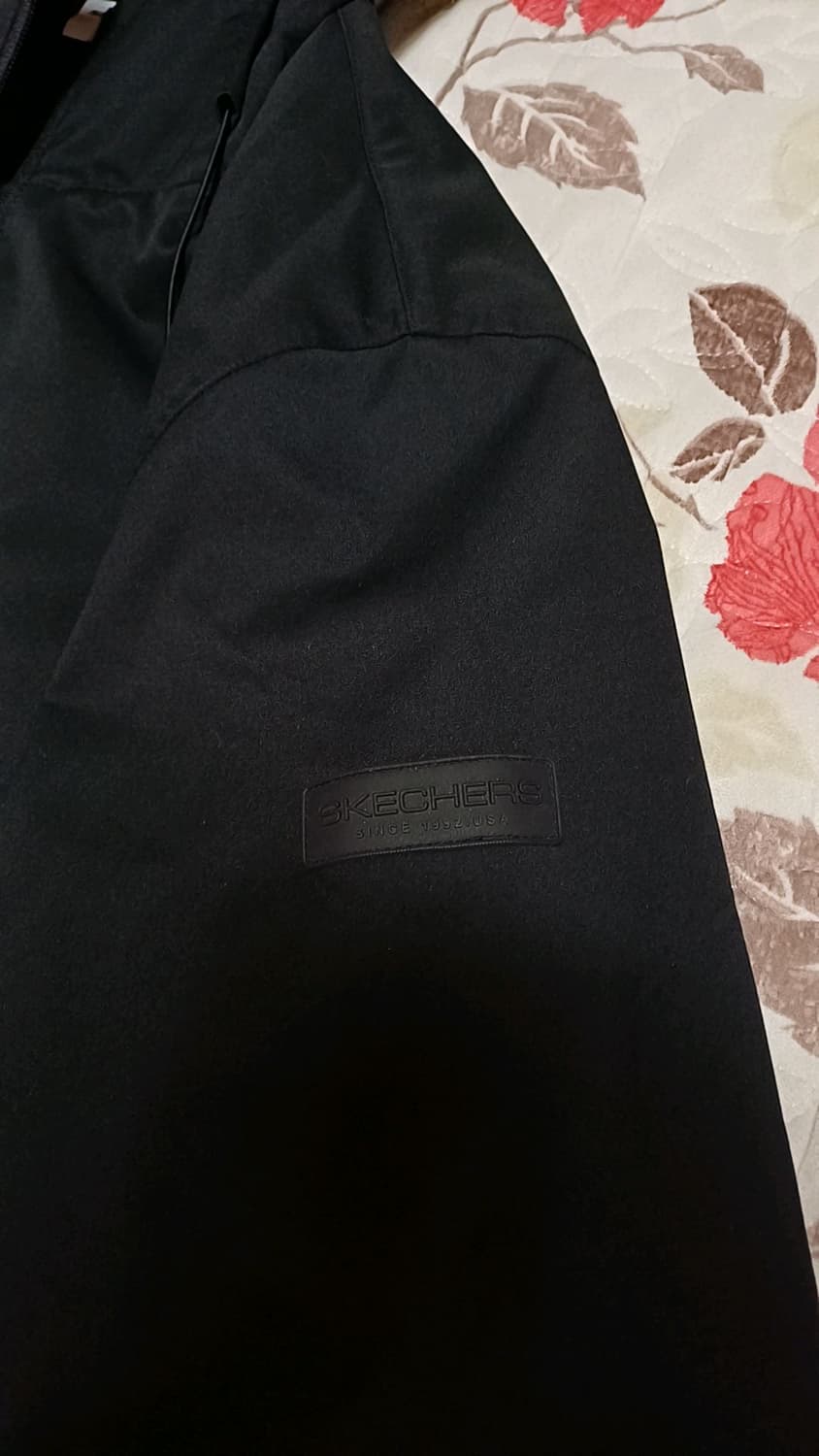 스케쳐스 춘추용바람막이 실측100 가슴57 기장72 상품이미지3