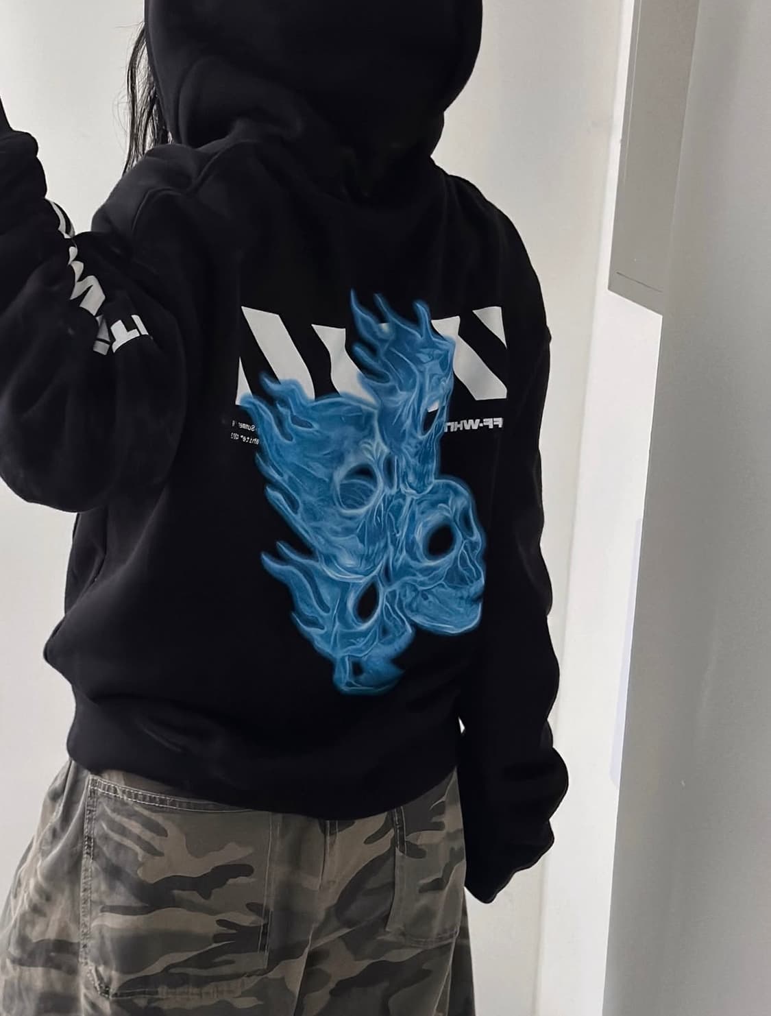 Off-White 19SS DIAG SKULLS OVER HOODIE 상품이미지1