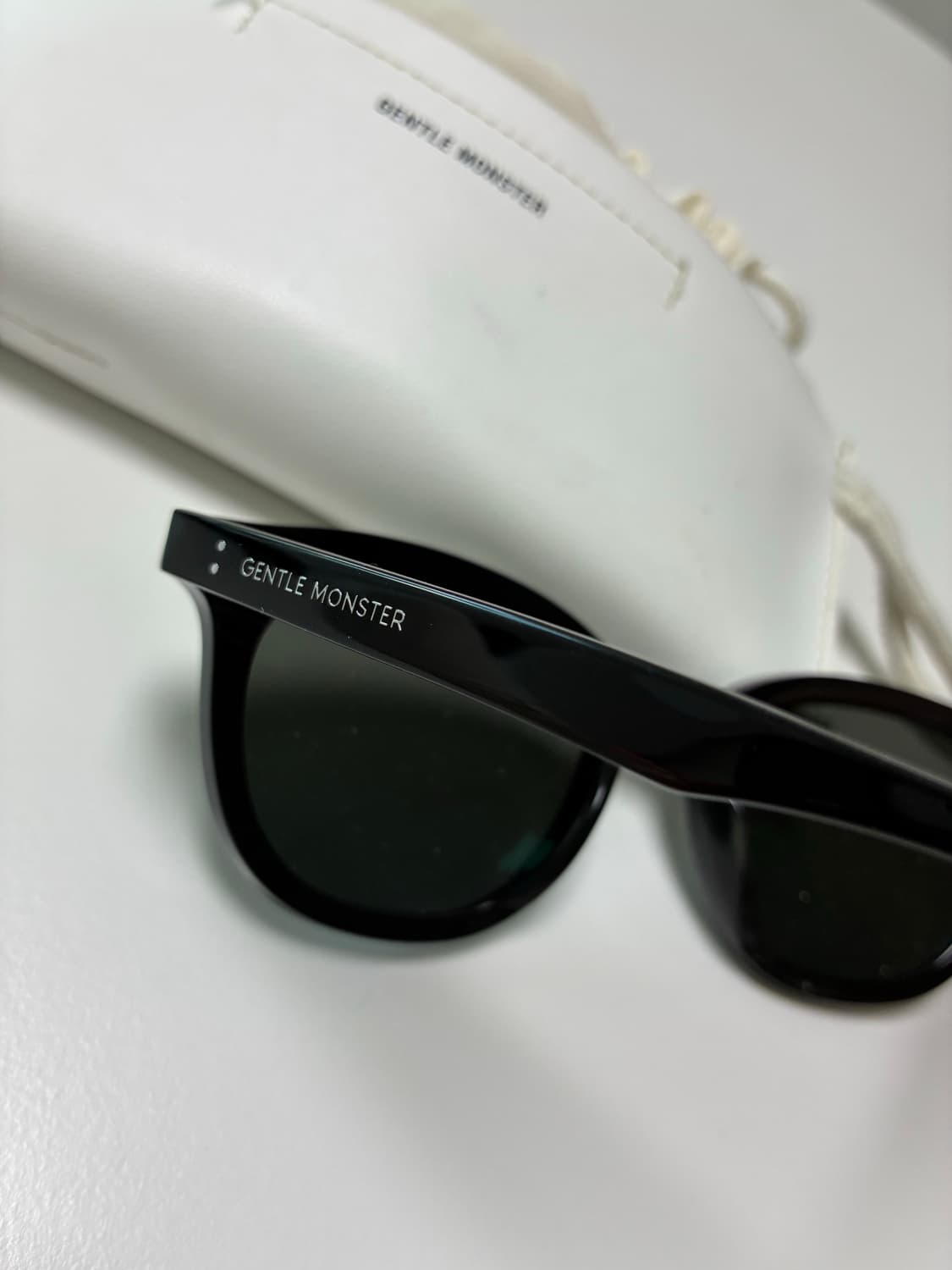 젠틀몬스터 랭 LANG 블랙 선글라스 상품이미지2