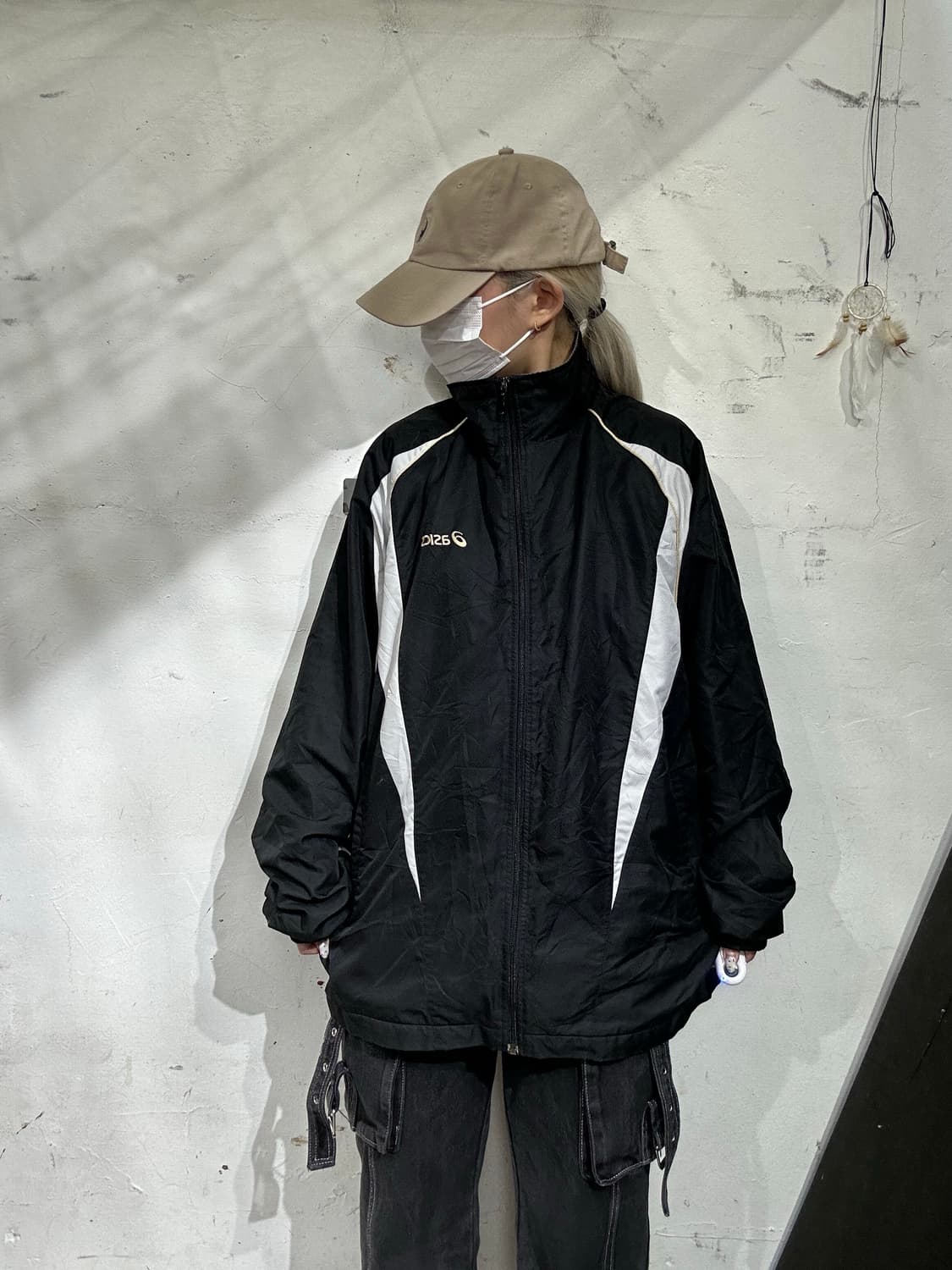 아식스 블랙 오버핏 바람막이 올드스쿨 트랙 자켓 L 상품이미지2