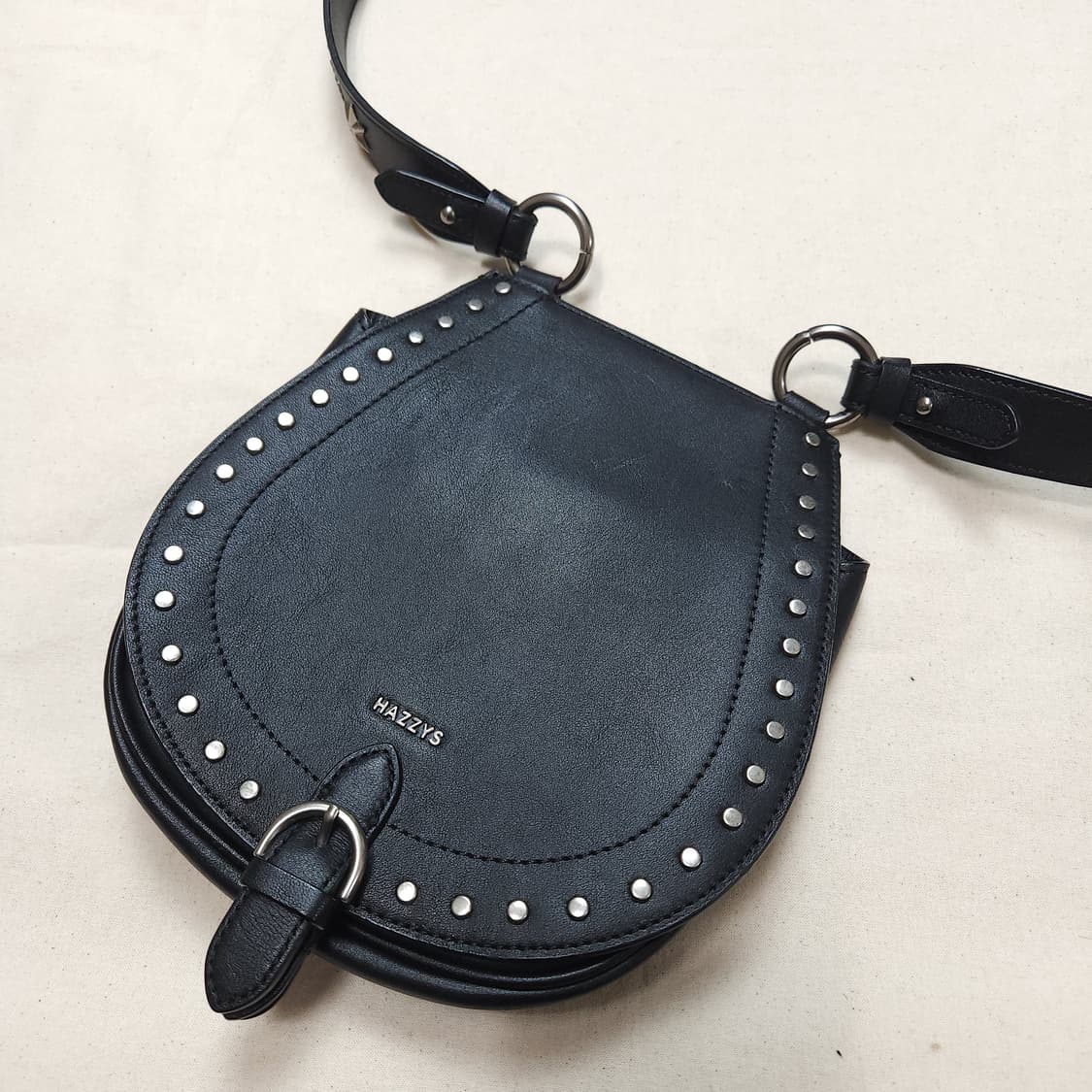 [OS] 헤지스 블랙 레더 숄더백 상품이미지2