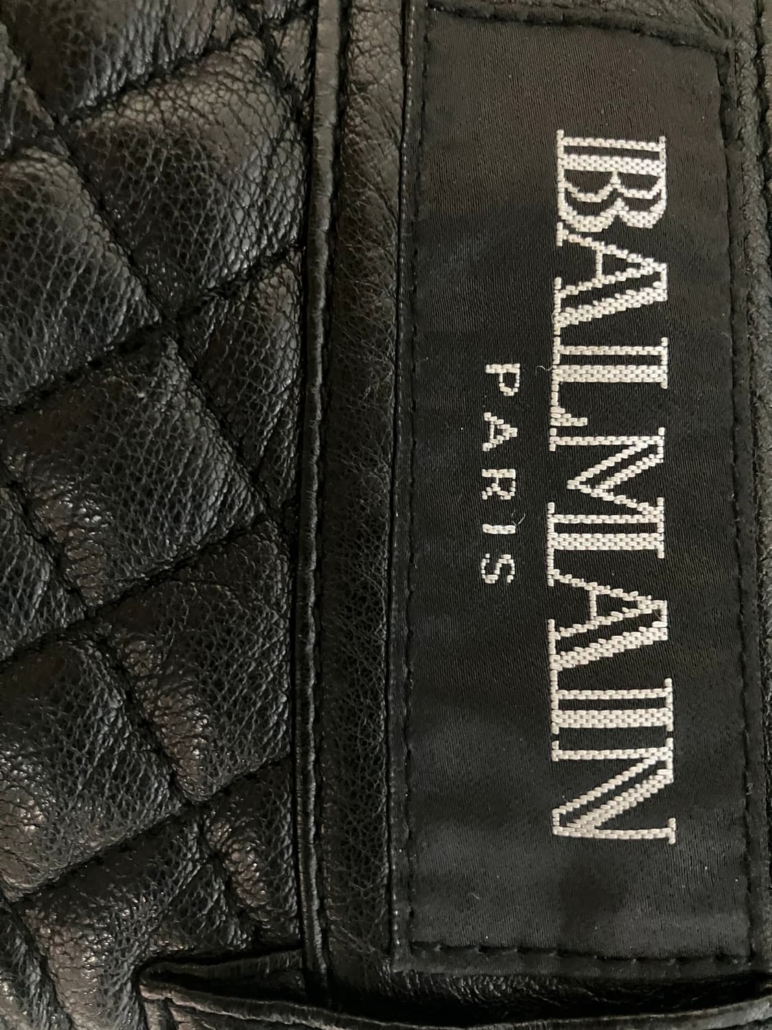 발망 12fw 컬렉션 퀄팅 레더 바이커진 정품 급매 (가죽바지,스키니진) 상품이미지9