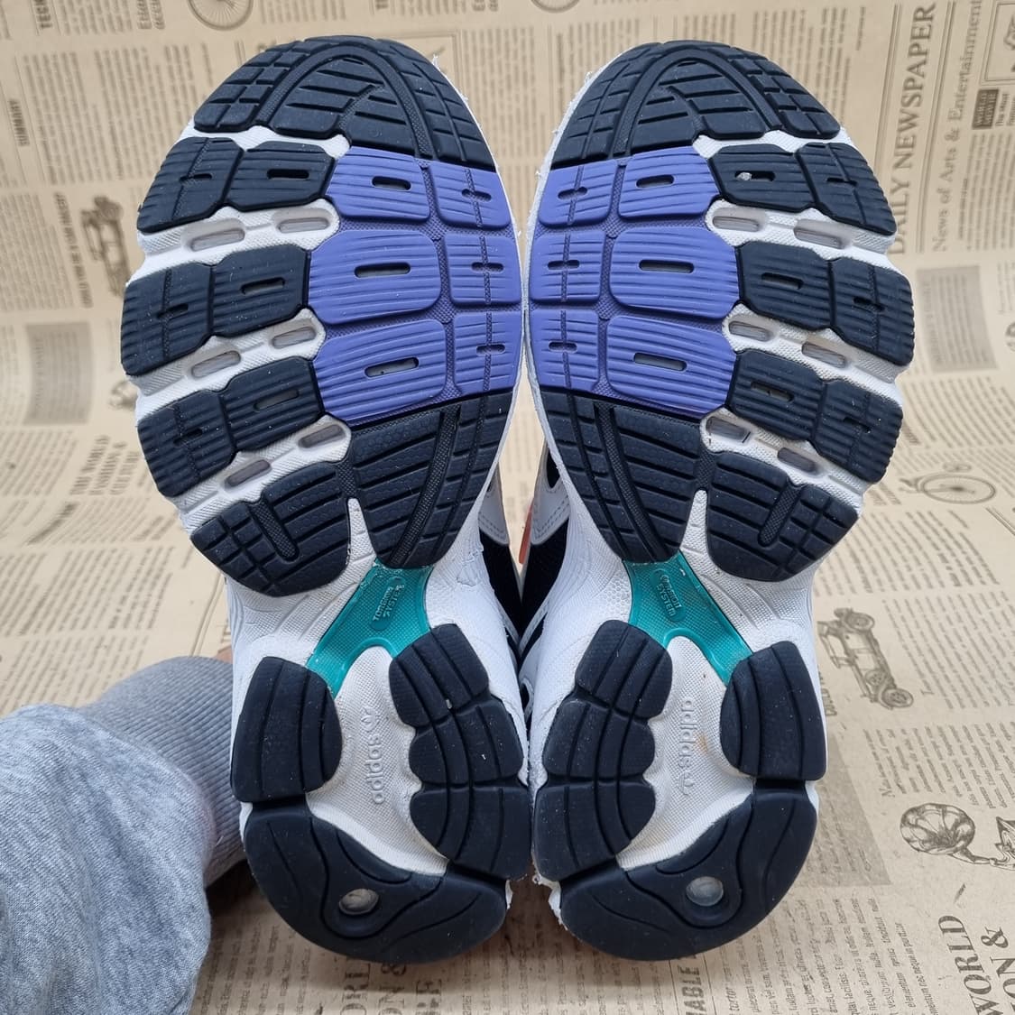 아디다스 아스티어 여성운동화230  상품이미지3