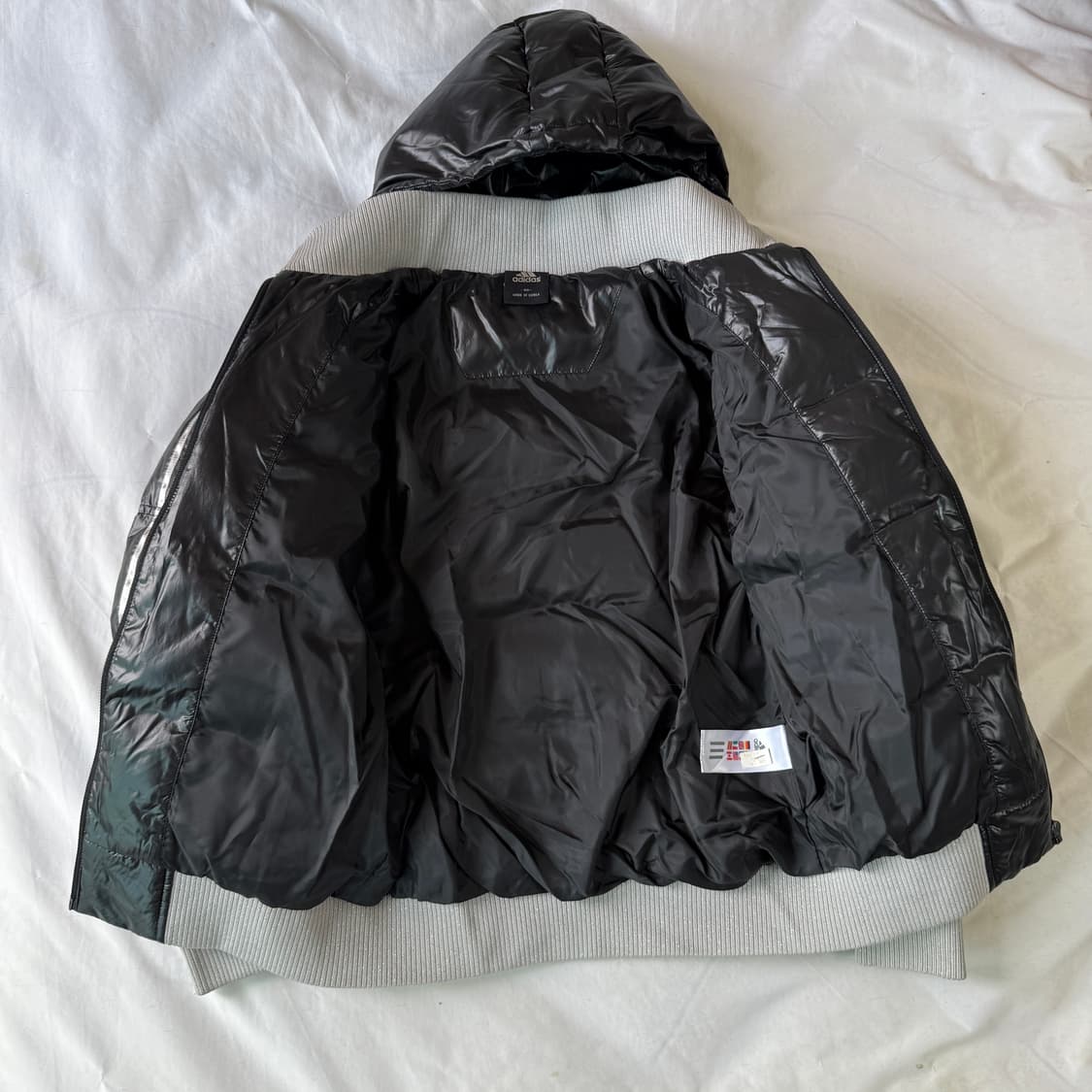 Y2K 아디다스 글로시 밴딩 구스다운패딩 S 상품이미지4