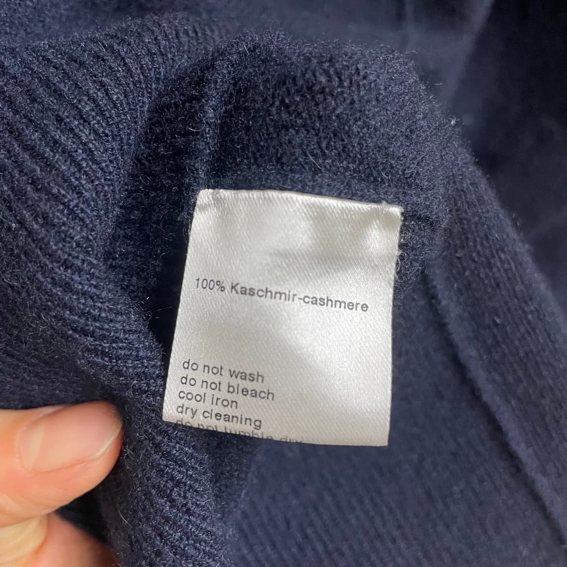 아크리스 캐시미어 네이비 니트 상품이미지8