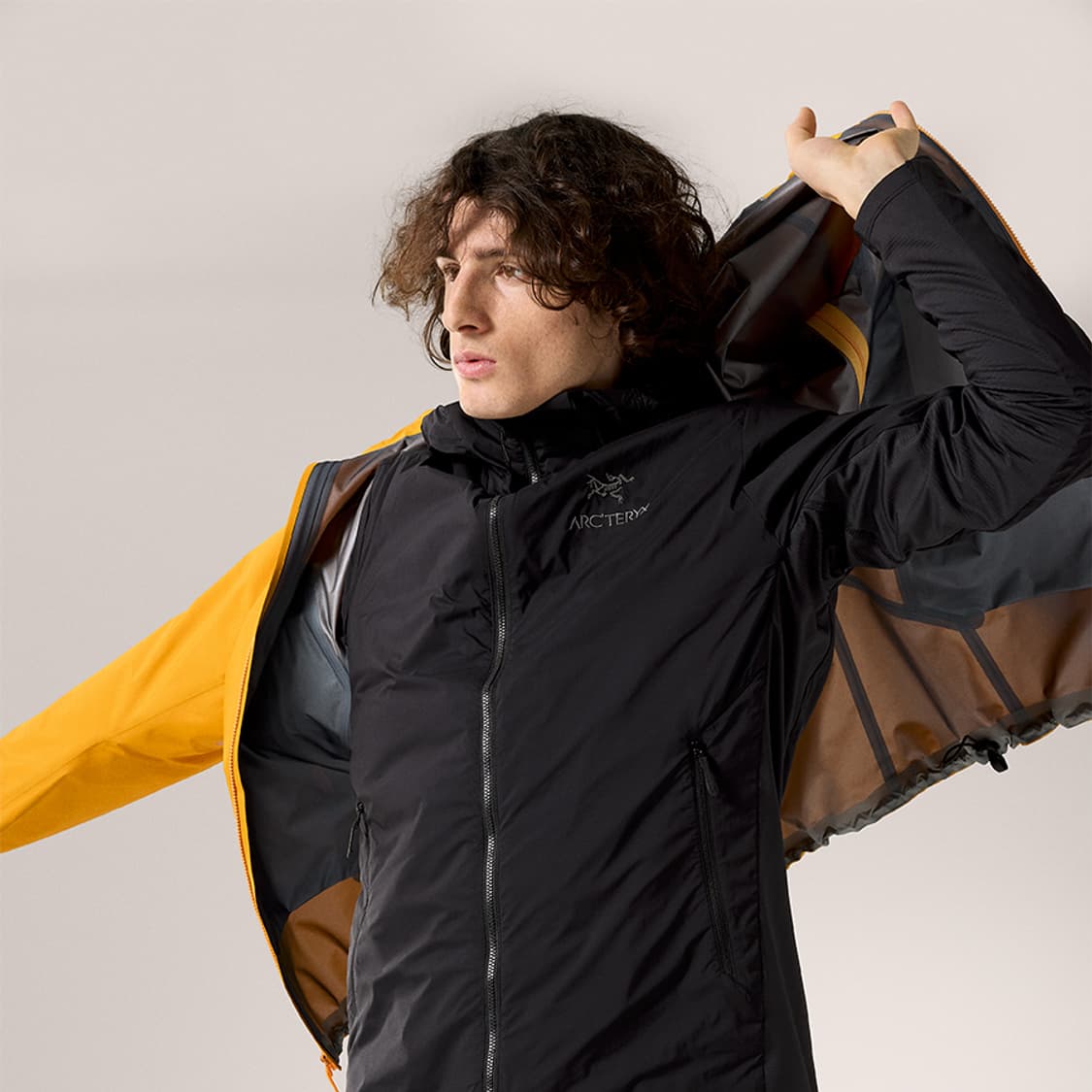 아크테릭스 아톰 후디 SL 블랙 상품이미지3