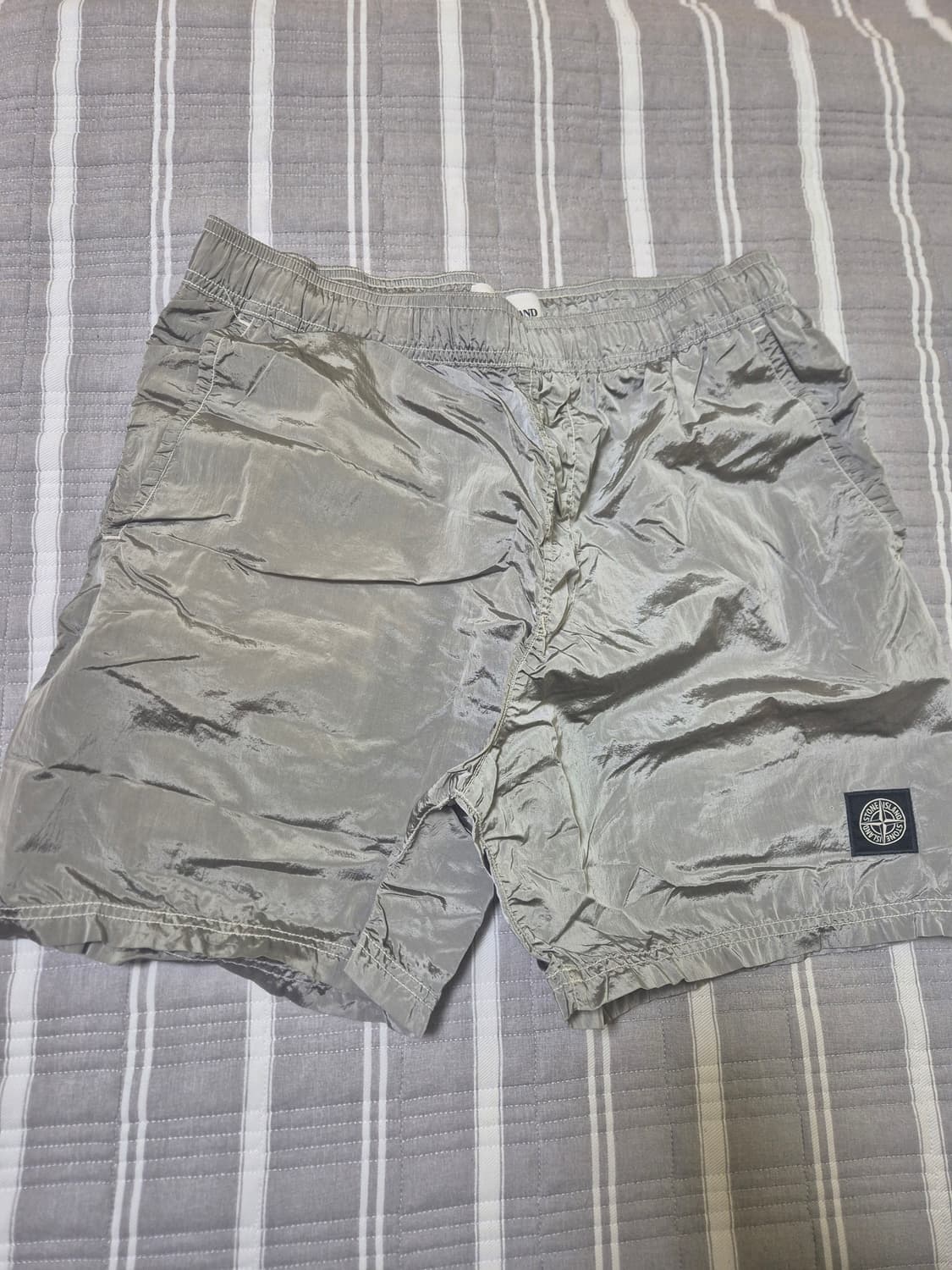 스톤아일랜드 스윔팬츠(반바지)L 실버 상품이미지1