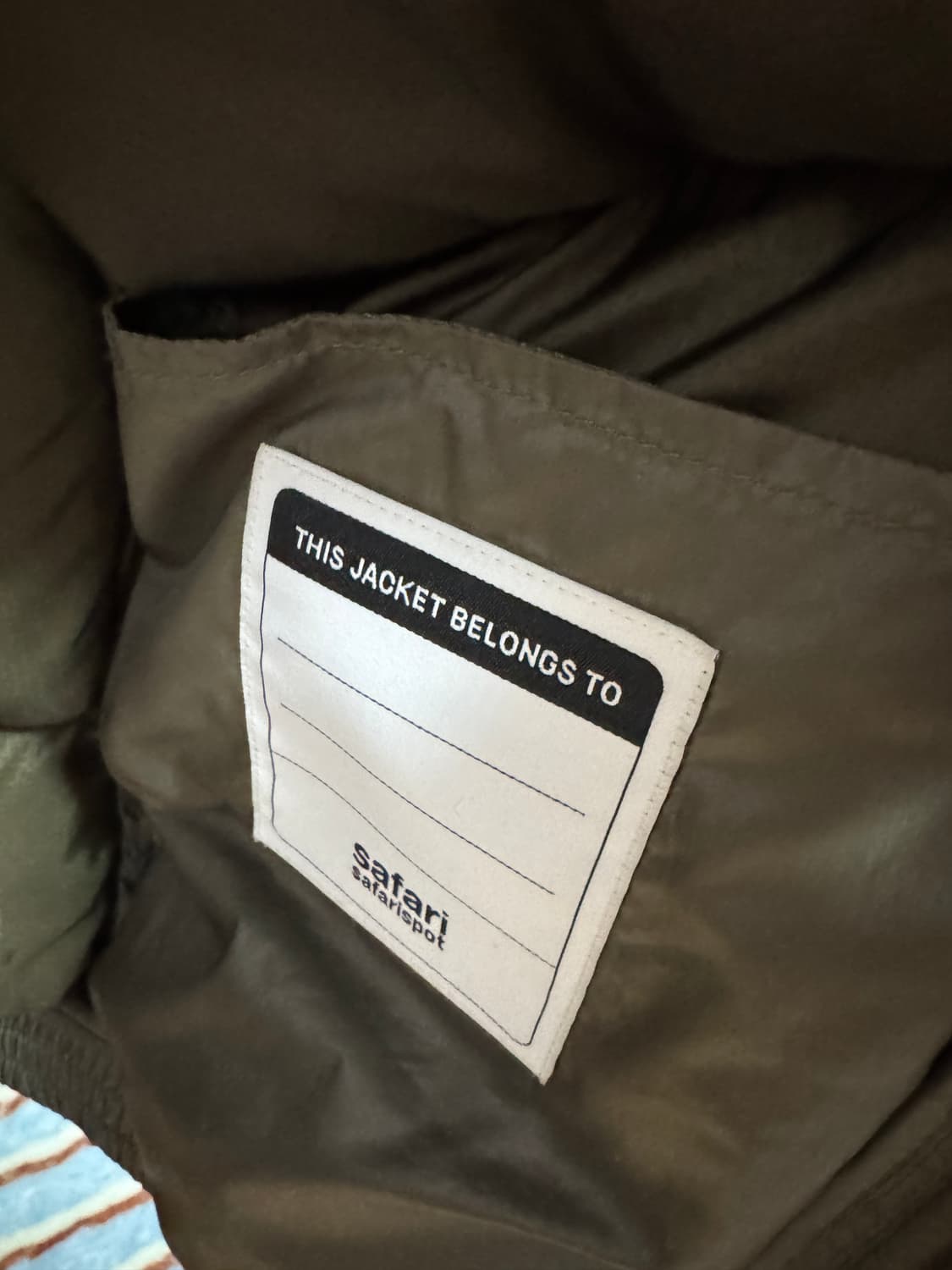 사파리스팟 1/2 베이직 사파리 다운 패딩 1사이즈(하자o) 상품이미지9