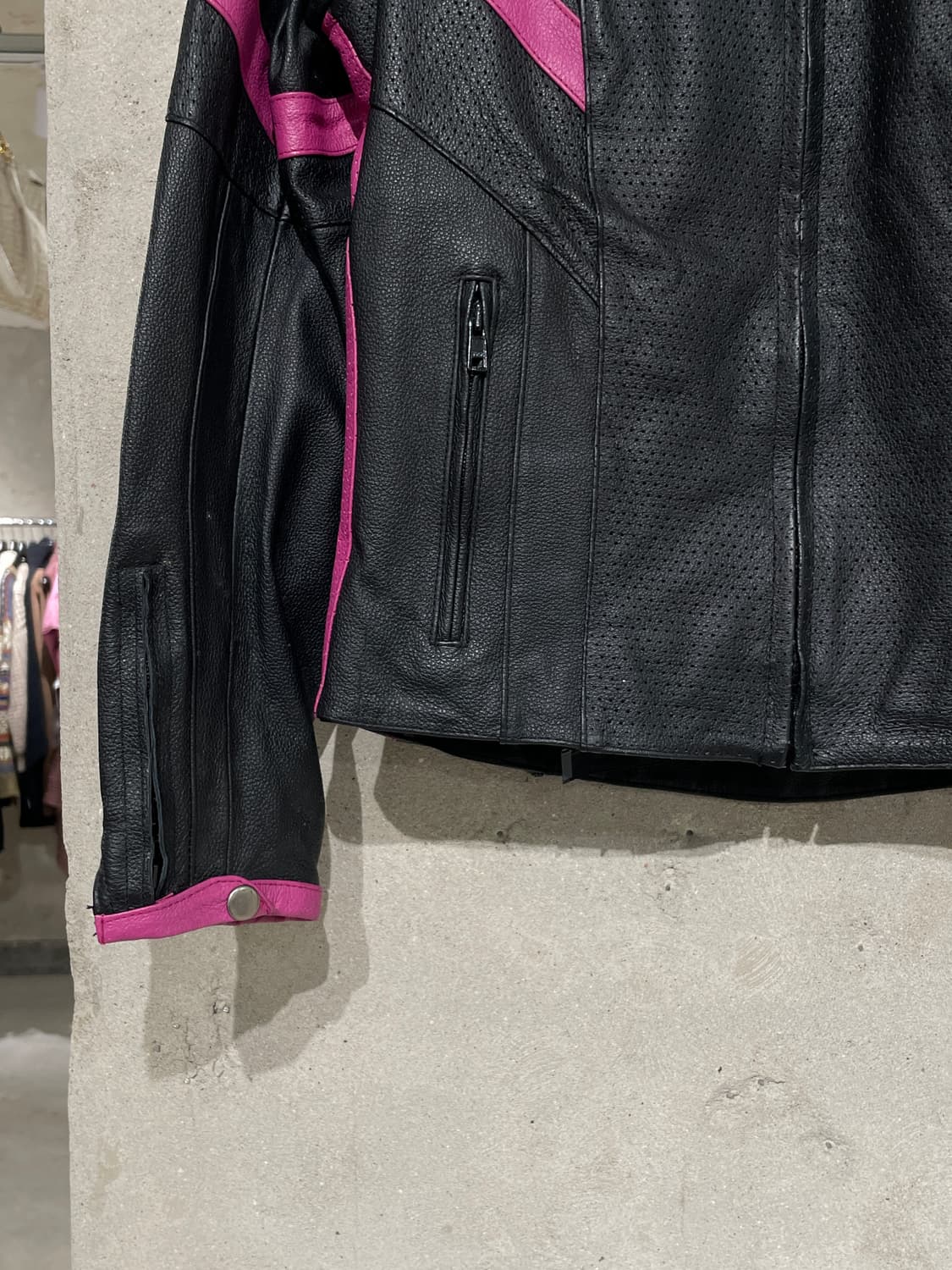 AGV 스포츠 블랙 핑크 파이핑 바이커 레더 자켓 상품이미지4