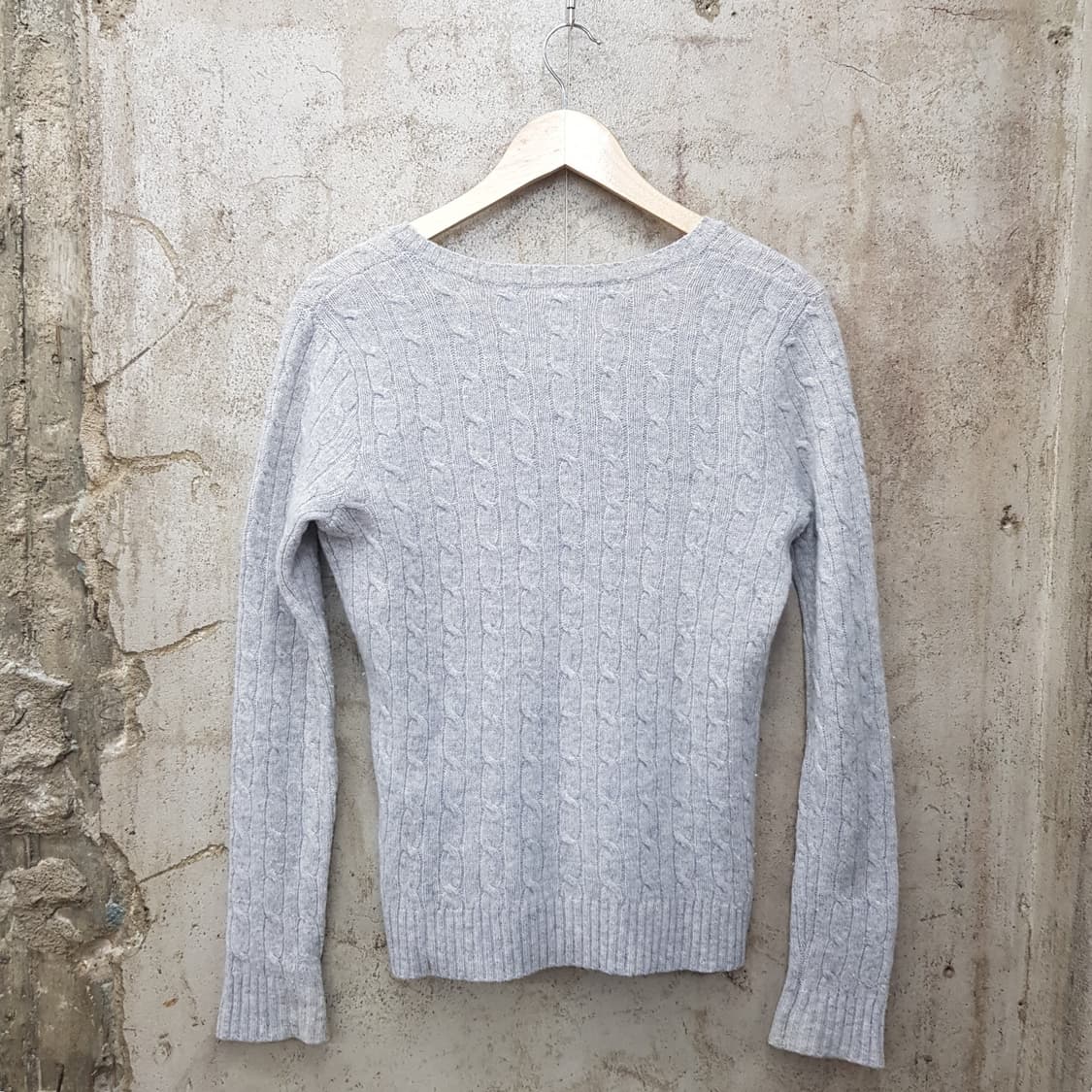 랄프로렌 브이넥 꽈배기 니트 M사이즈  상품이미지2