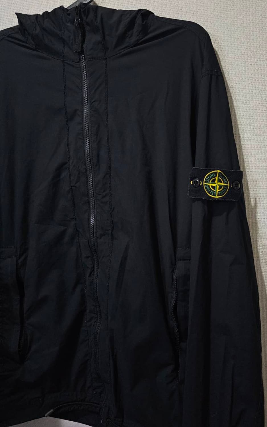 [S급/백화점판] 스톤아일랜드 스킨 터치 후드 자켓 100/L 상품이미지2