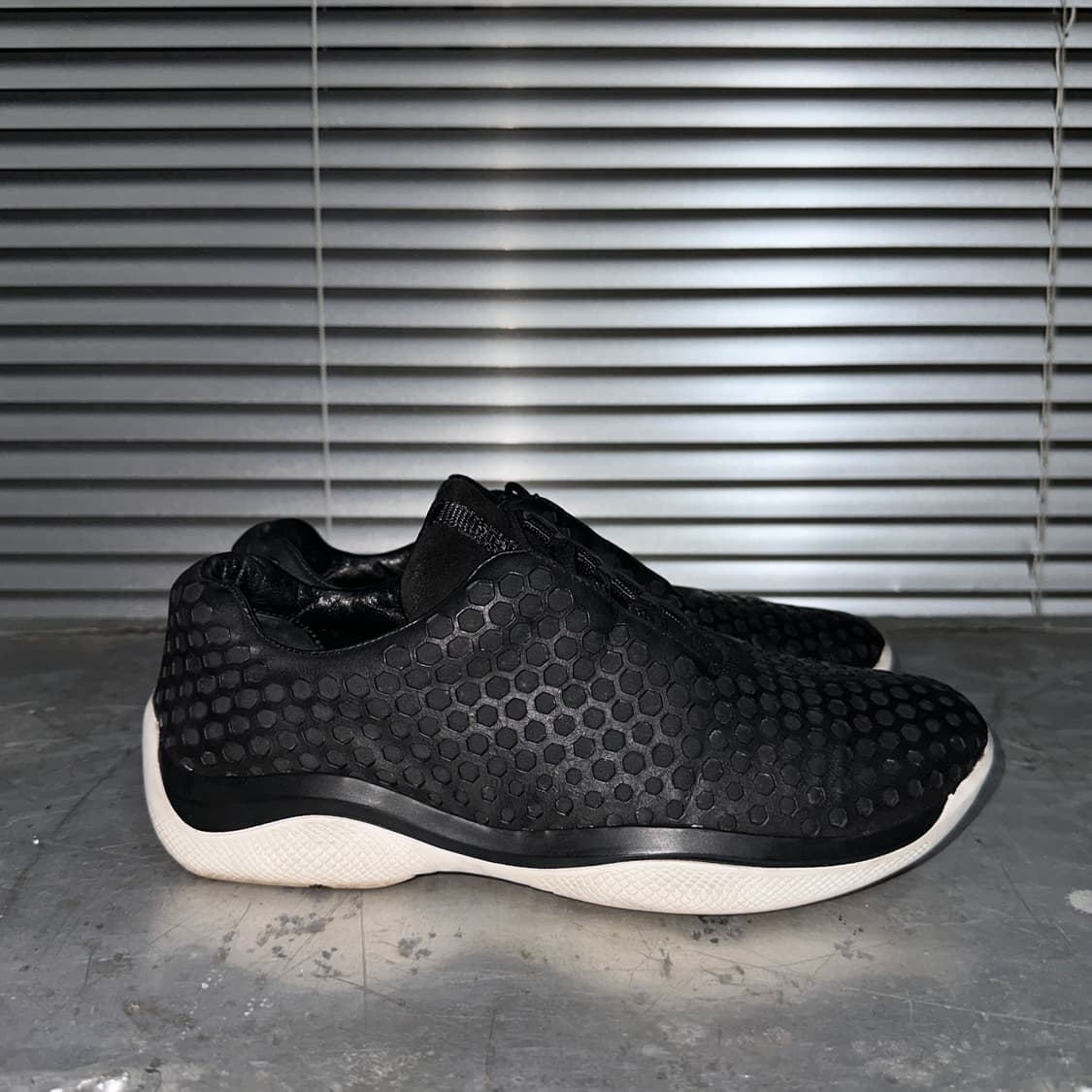 00s 빈티지 프라다 스포츠 가죽 스니커즈 상품이미지5