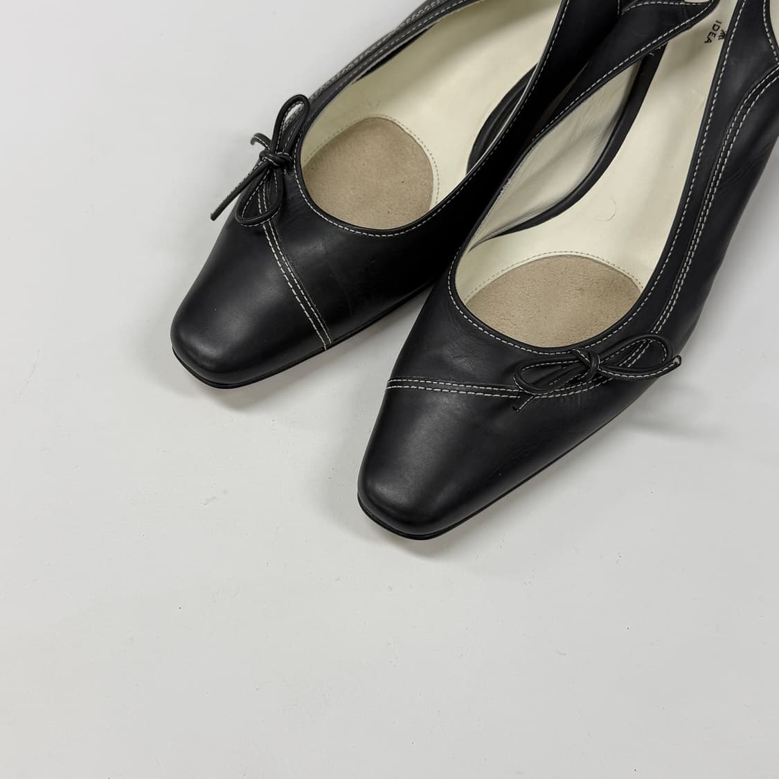Margaret Howell contrast stitch flat 상품이미지3
