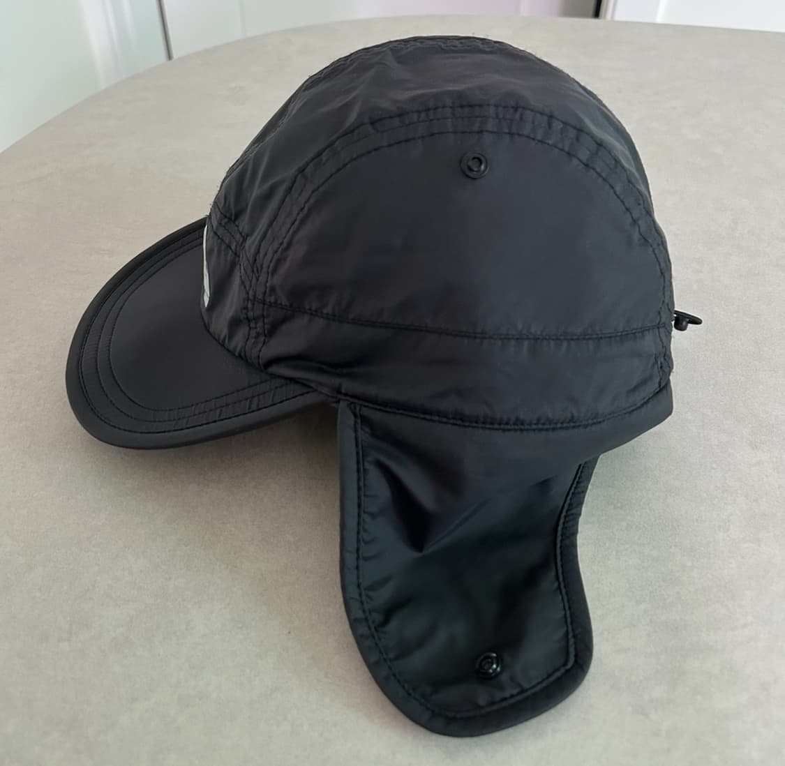 팔라스 그리드 플리스 리버시블 이어플랫 햇 상품이미지2