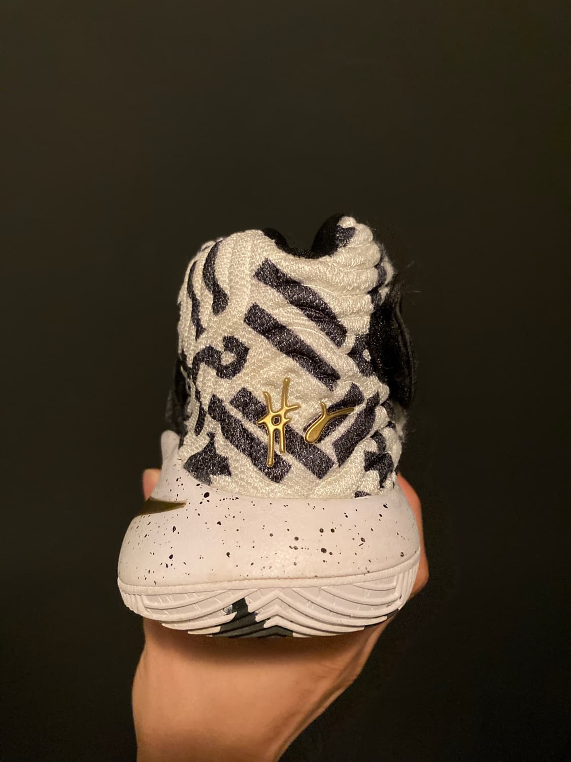 Nike Kyrie 2 II EP White Camo  상품이미지3