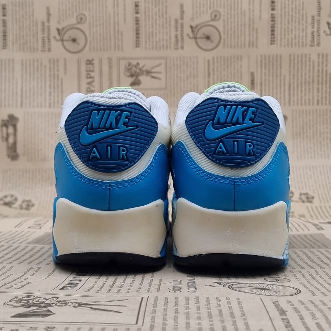 나이키 에어맥스90 에센셜 여성운동화225 상품이미지4