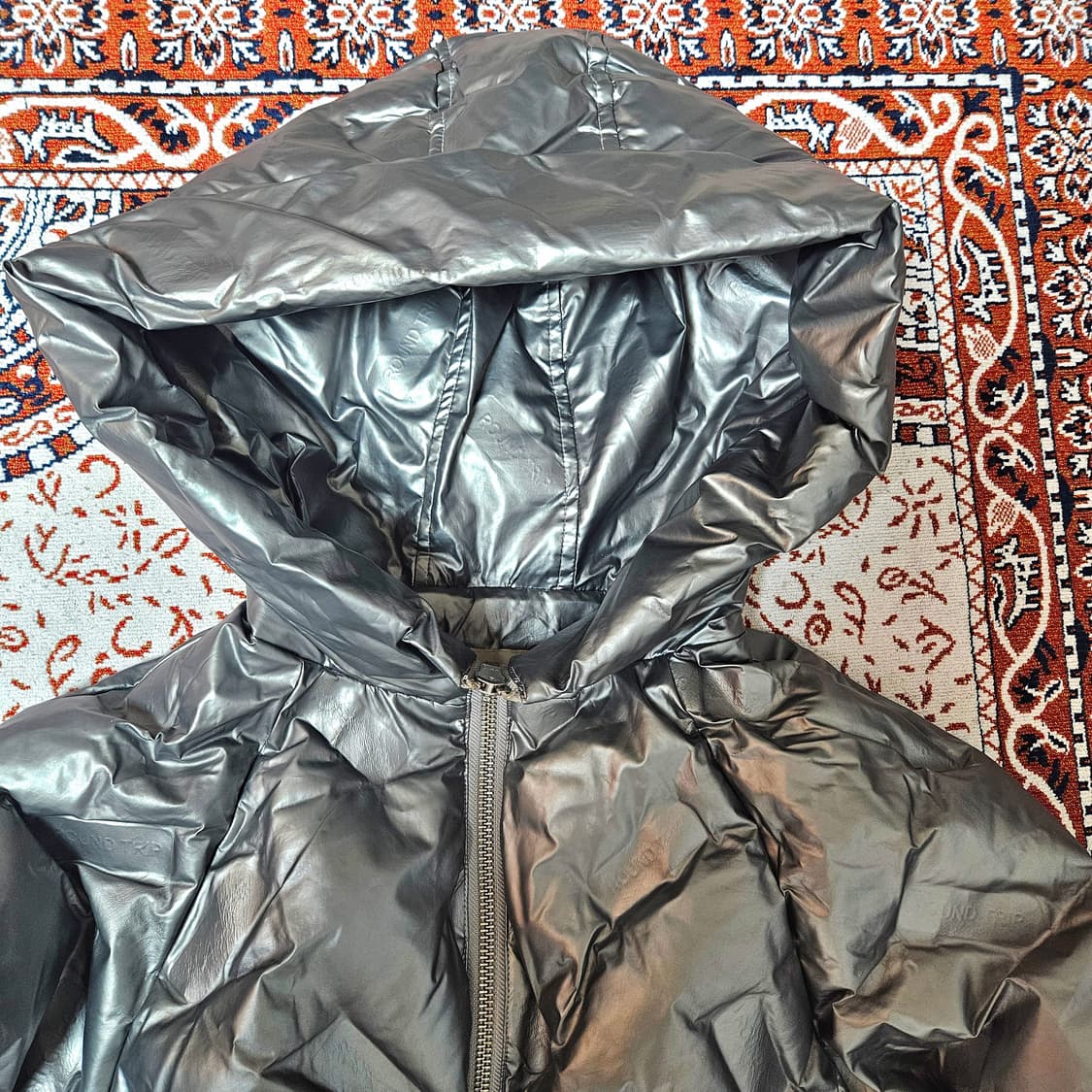 GYDA in Japan 빅 후드 유광 크롭 패딩 점퍼 Free  상품이미지4