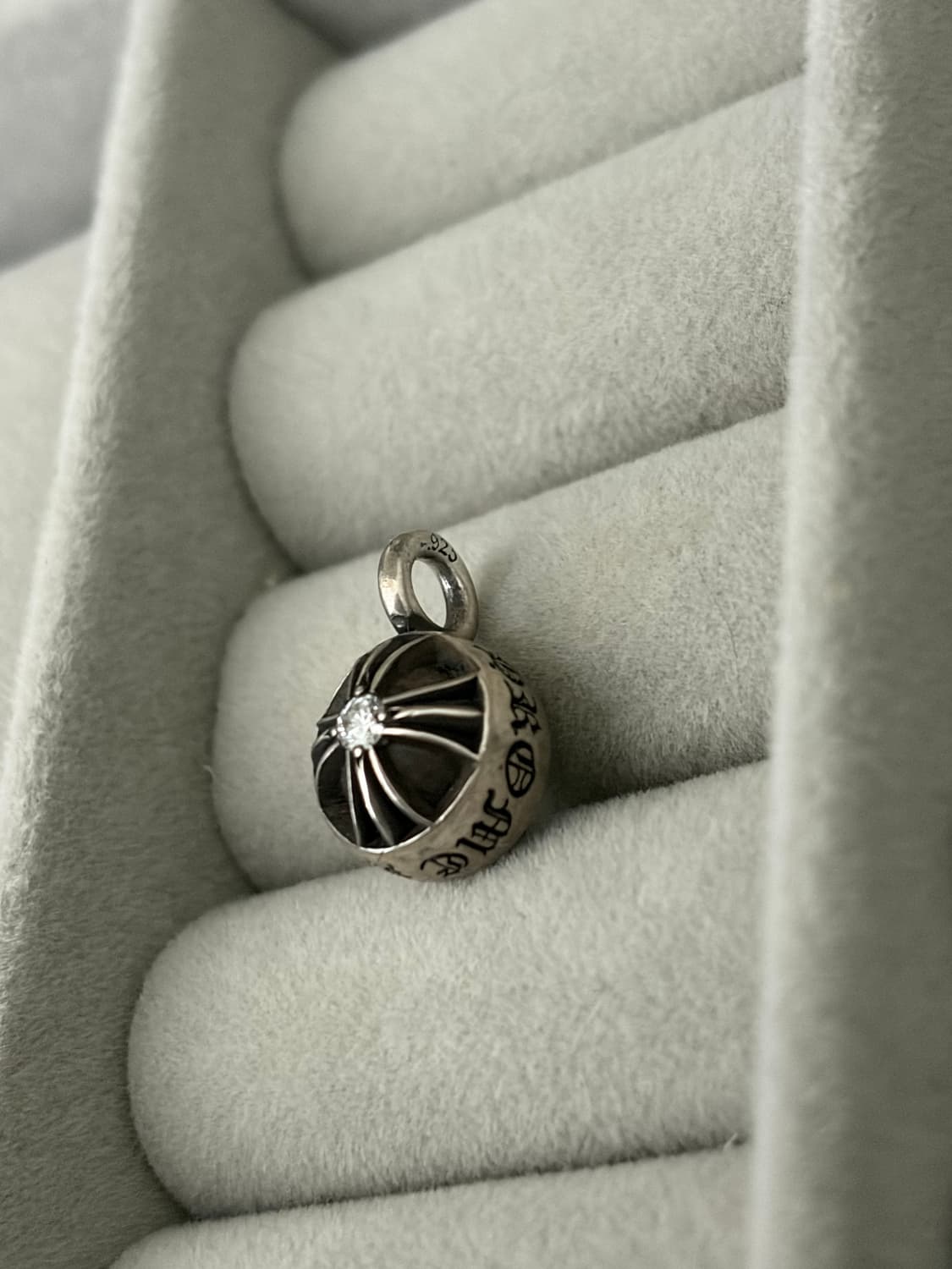 크롬하츠 밴디드 플러스 비즈볼 펜던트 다이아 상품이미지3