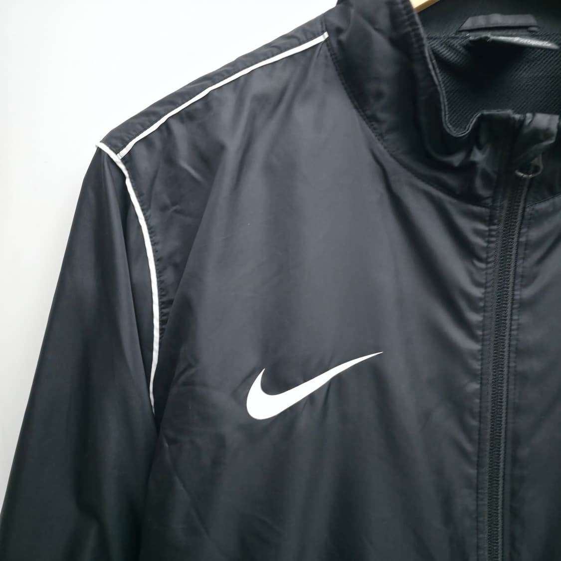 [L] 나이키 블랙 바람막이 상품이미지4