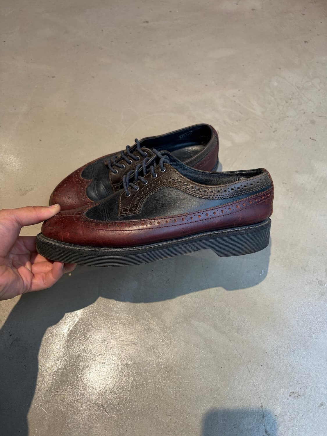 250) Dr. Martens 투톤 더비 슈즈 상품이미지2