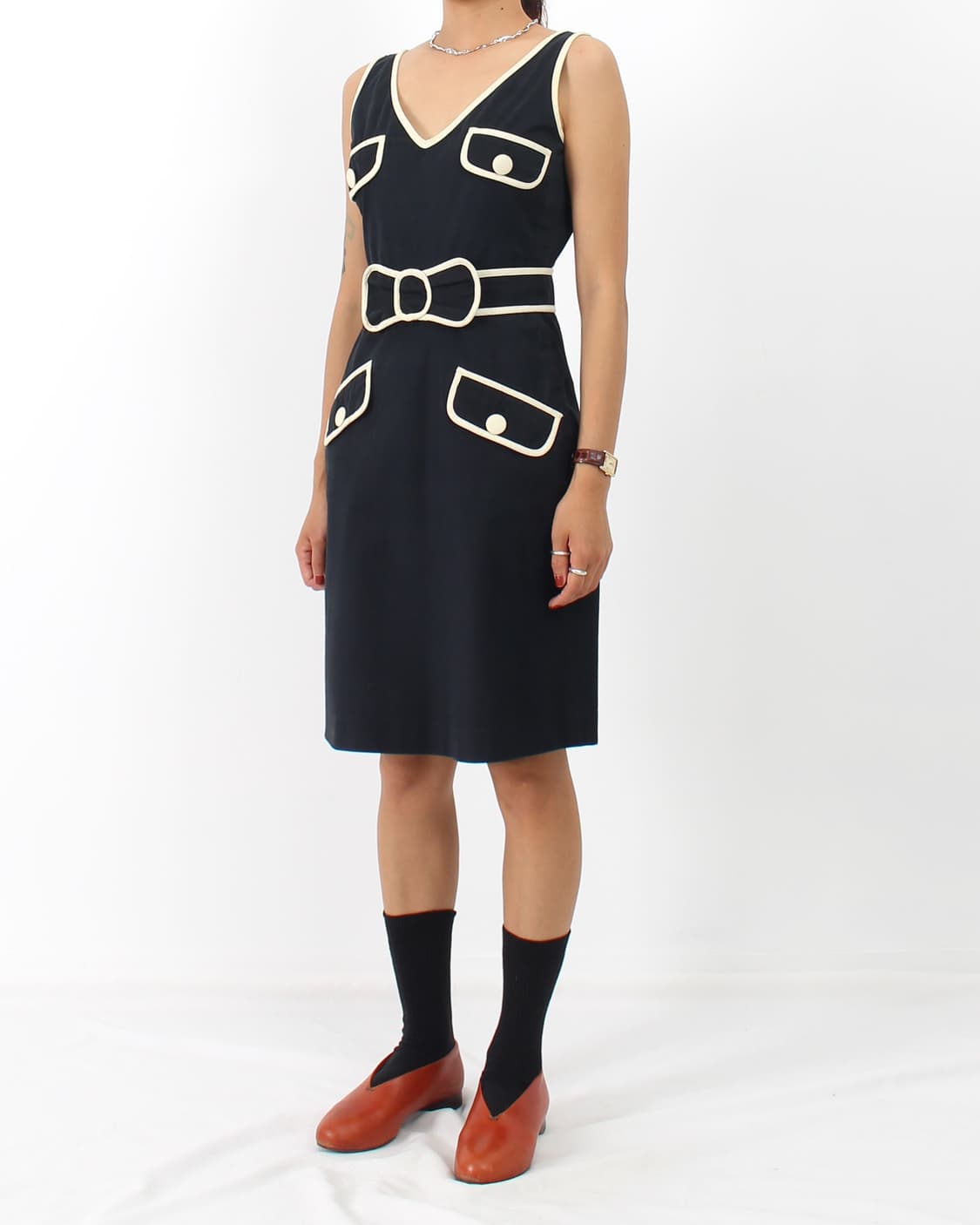 모스키노 칩앤시크 라인 나시 리본 미디 블랙 원피스 상품이미지2